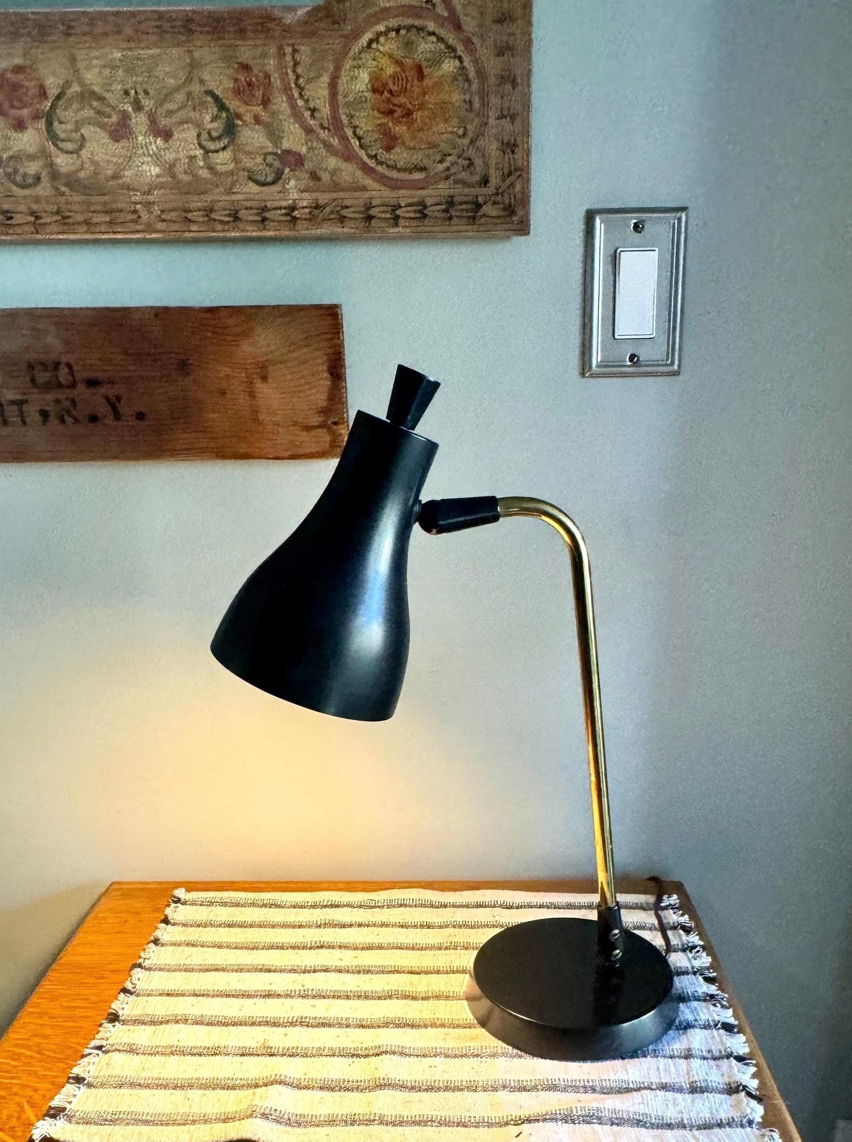 MCM Flat Black Articulating Desk Lamp | Gerald Thurston Style Desk Lamp | Swing Arm Desk Lamp | Black and Gold MCM desk Lamp