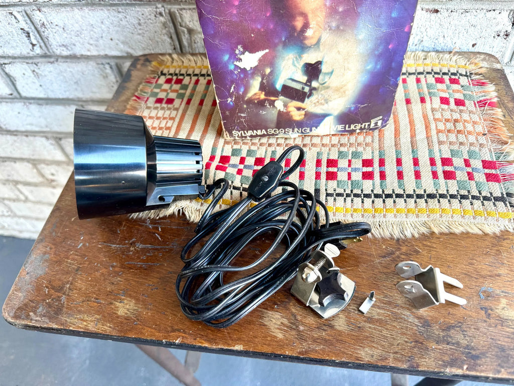 Vtg Sylvania SG-9 Sungun Movie Light  | Take 1 Movie Light In Box | Sylvania Sun Gun Movie Light | Vtg Camera Accessory