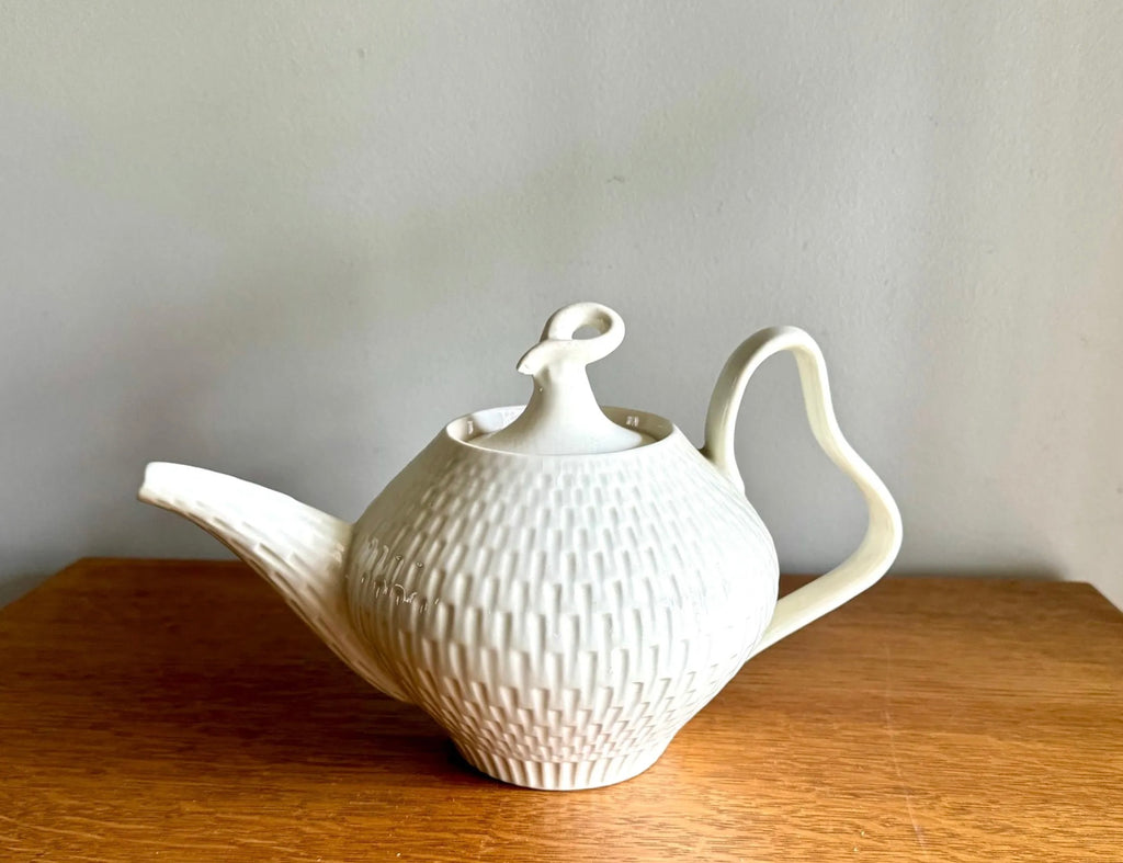 Vtg Red Wing China 20th Century Tea Pot With Lid | Red Wing Capistrano Tea Pot | MCM Dinnerware| Redwing Textured MCM Shaped Serving Pot