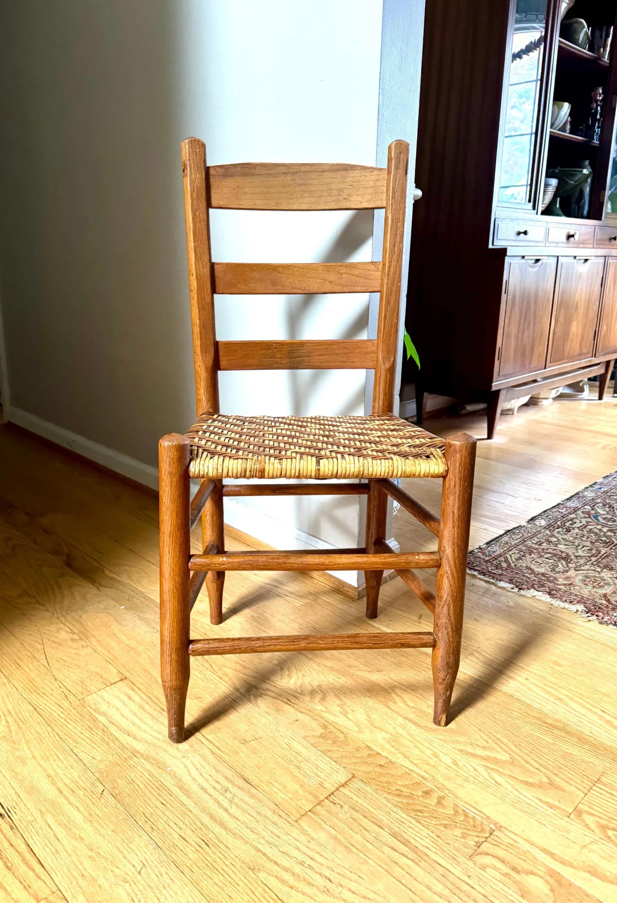 Vtg Wooden Ladder Back Chair | Wicker Bottom Wood Chair | Rattan Bottom Shaker Chair | Farmhouse Chairs | Dual Color Woven Chair