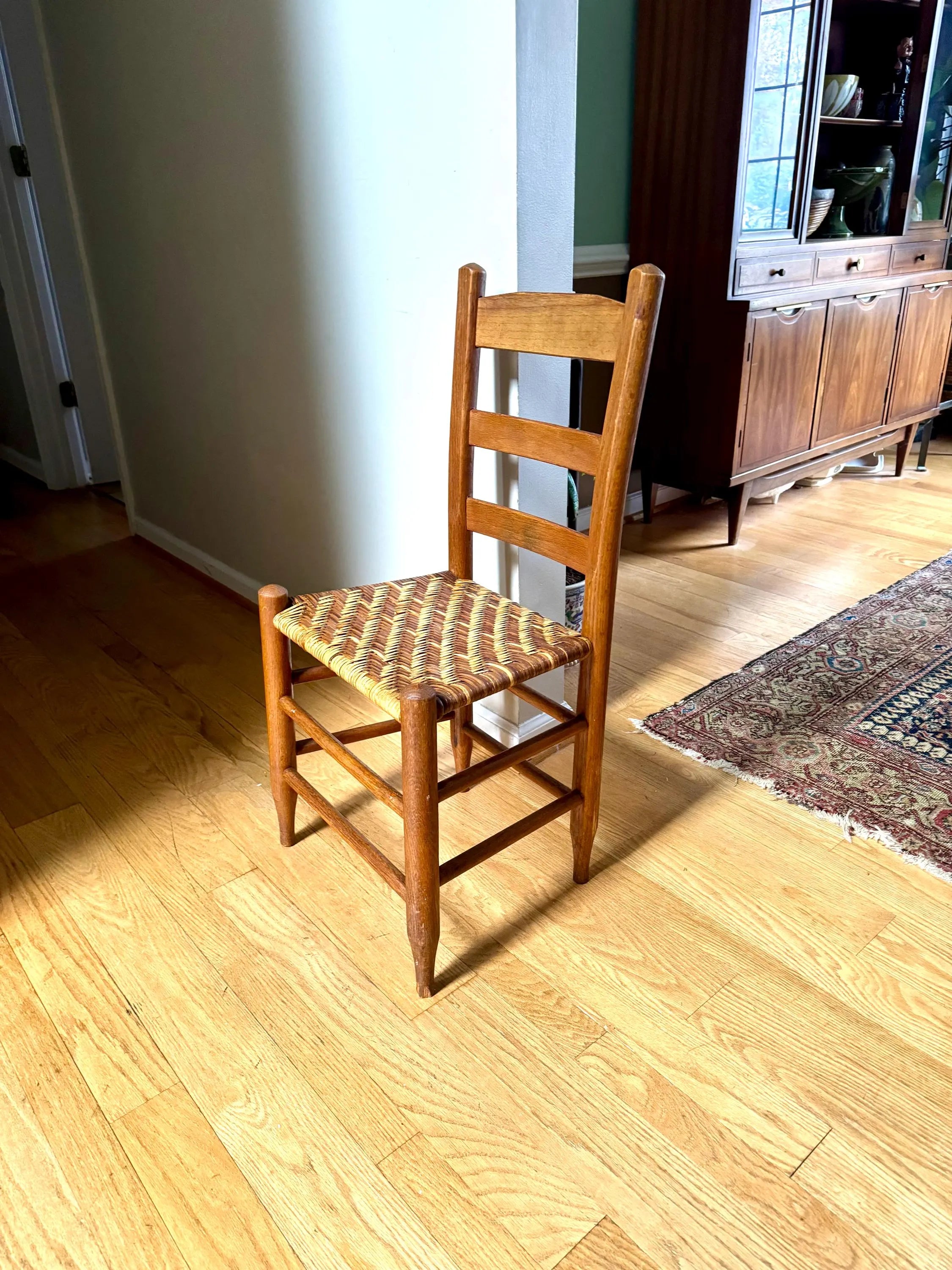 Vtg Wooden Ladder Back Chair | Wicker Bottom Wood Chair | Rattan Bottom Shaker Chair | Farmhouse Chairs | Dual Color Woven Chair