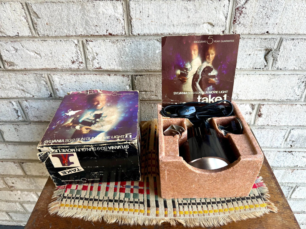 Vtg Sylvania SG-9 Sungun Movie Light  | Take 1 Movie Light In Box | Sylvania Sun Gun Movie Light | Vtg Camera Accessory