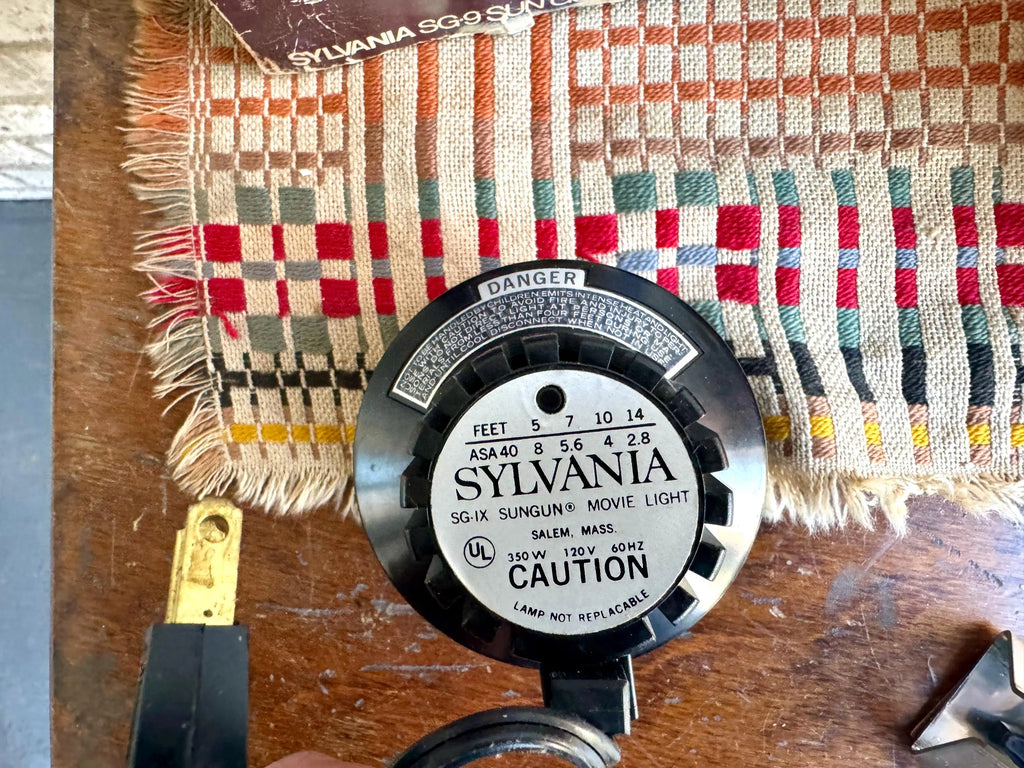 Vtg Sylvania SG-9 Sungun Movie Light  | Take 1 Movie Light In Box | Sylvania Sun Gun Movie Light | Vtg Camera Accessory
