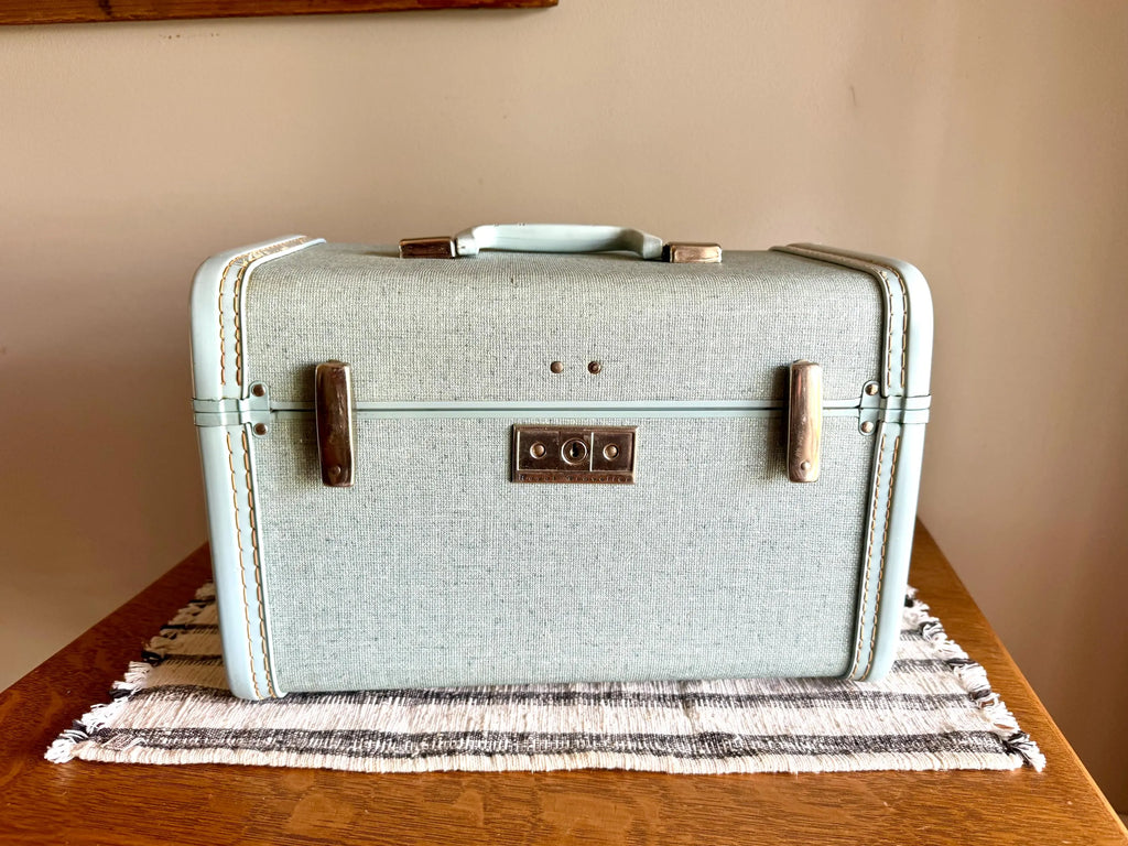 Vtg Royal Traveller Luggage Travel Bag | Baby Blue Train Case | Blue Train Case | Baby Blue Cosmetic Case With Tray
