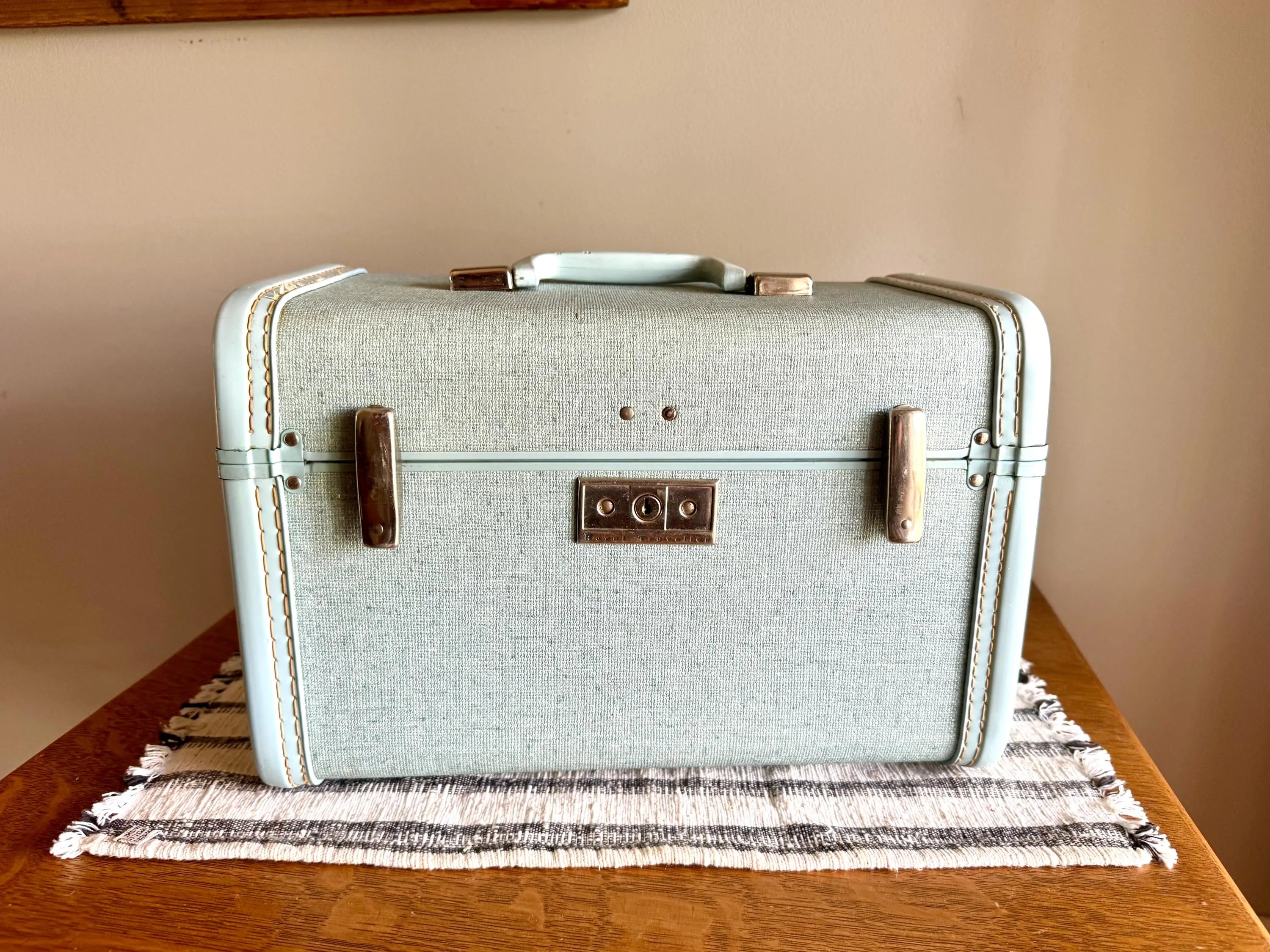 Vtg Royal Traveller Luggage Travel Bag | Baby Blue Train Case | Blue Train Case | Baby Blue Cosmetic Case With Tray