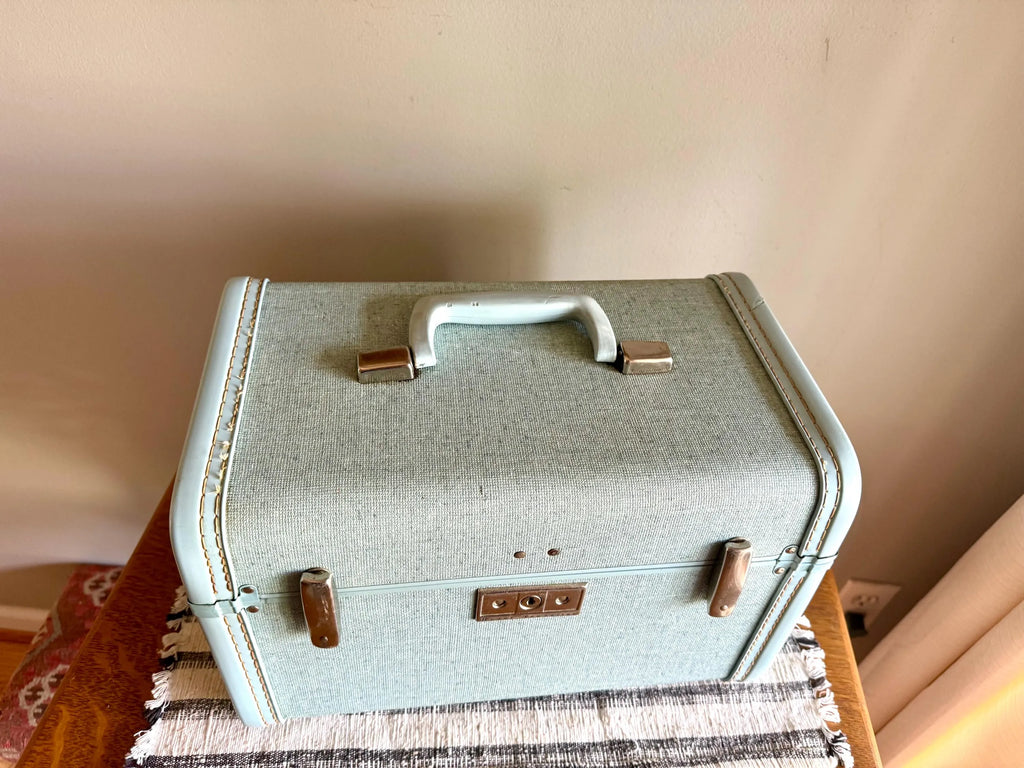 Vtg Royal Traveller Luggage Travel Bag | Baby Blue Train Case | Blue Train Case | Baby Blue Cosmetic Case With Tray