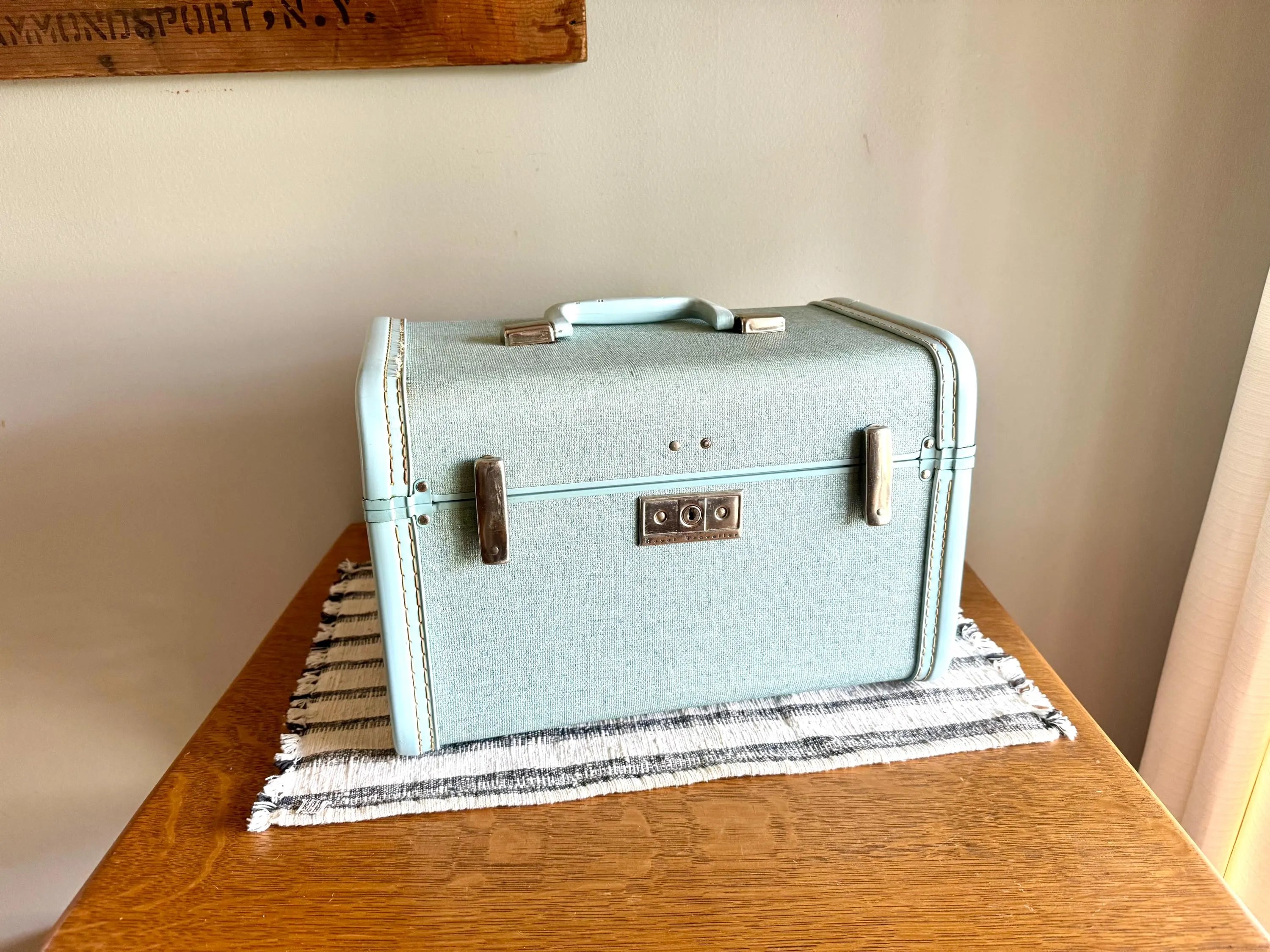 Vtg Royal Traveller Luggage Travel Bag | Baby Blue Train Case | Blue Train Case | Baby Blue Cosmetic Case With Tray