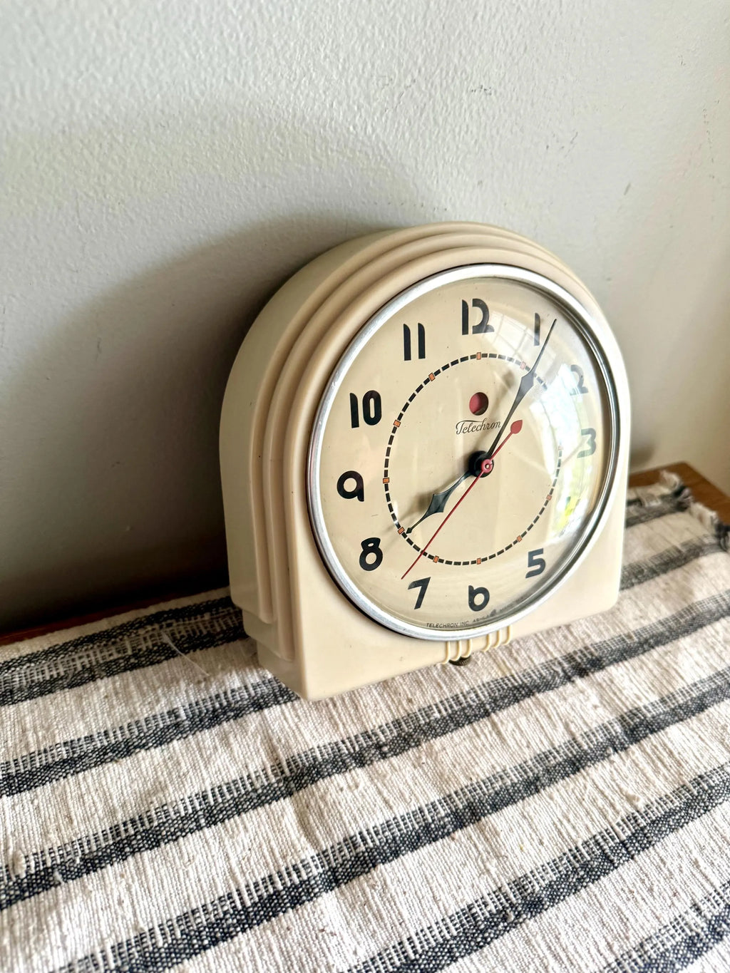 1930's Telechron Wall Clock | MCM Kitchen Clock | MCM Red Dot Wall Clock | Art Deco Telechron 2H07 Electric Clock | Art Deco Clock