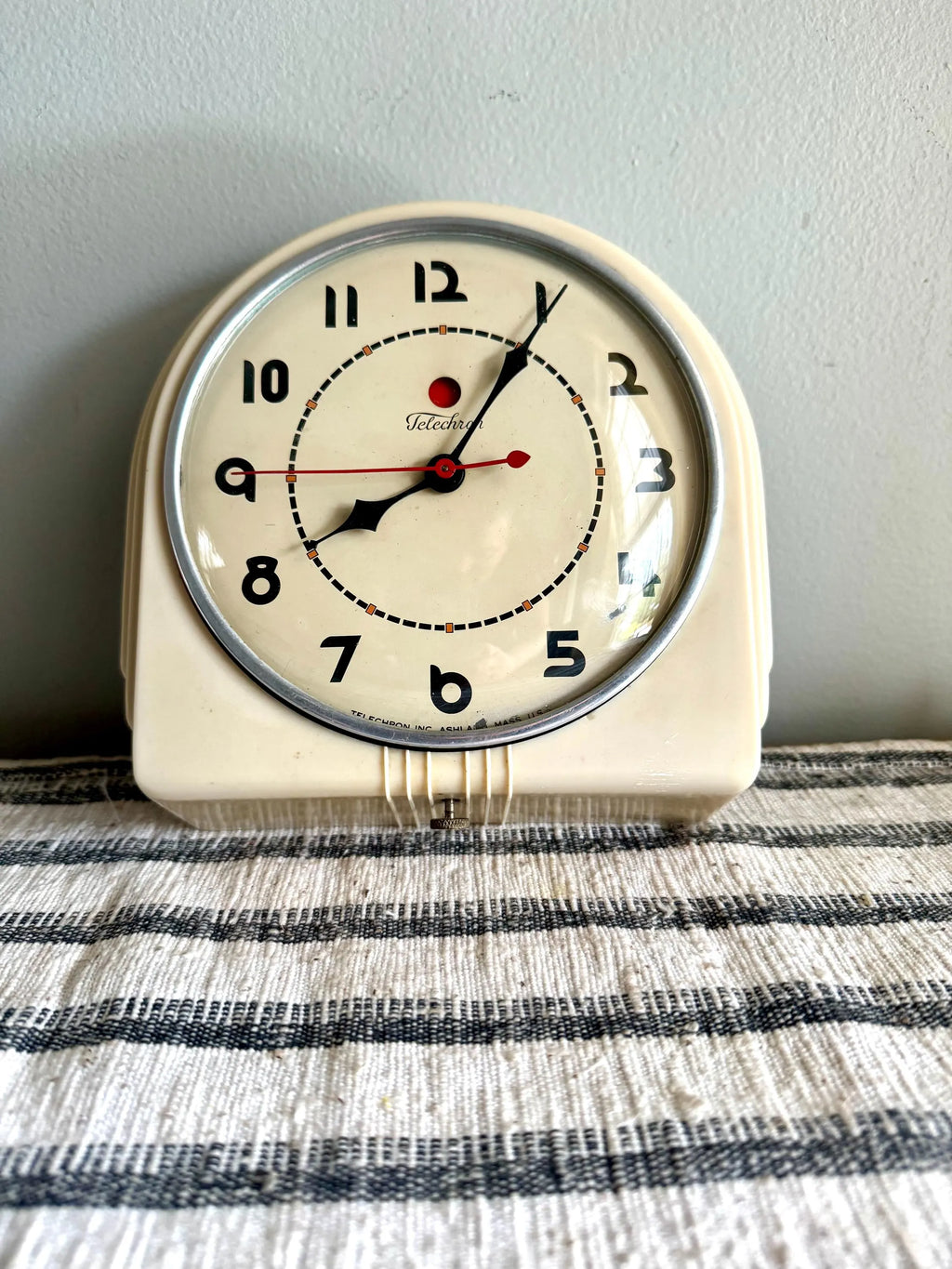 1930's Telechron Wall Clock | MCM Kitchen Clock | MCM Red Dot Wall Clock | Art Deco Telechron 2H07 Electric Clock | Art Deco Clock