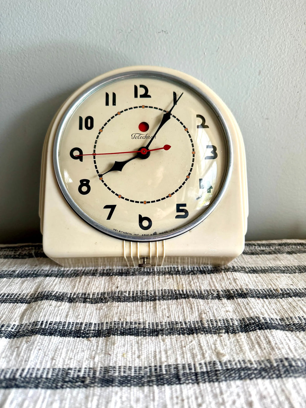 1930's Telechron Wall Clock | MCM Kitchen Clock | MCM Red Dot Wall Clock | Art Deco Telechron 2H07 Electric Clock | Art Deco Clock
