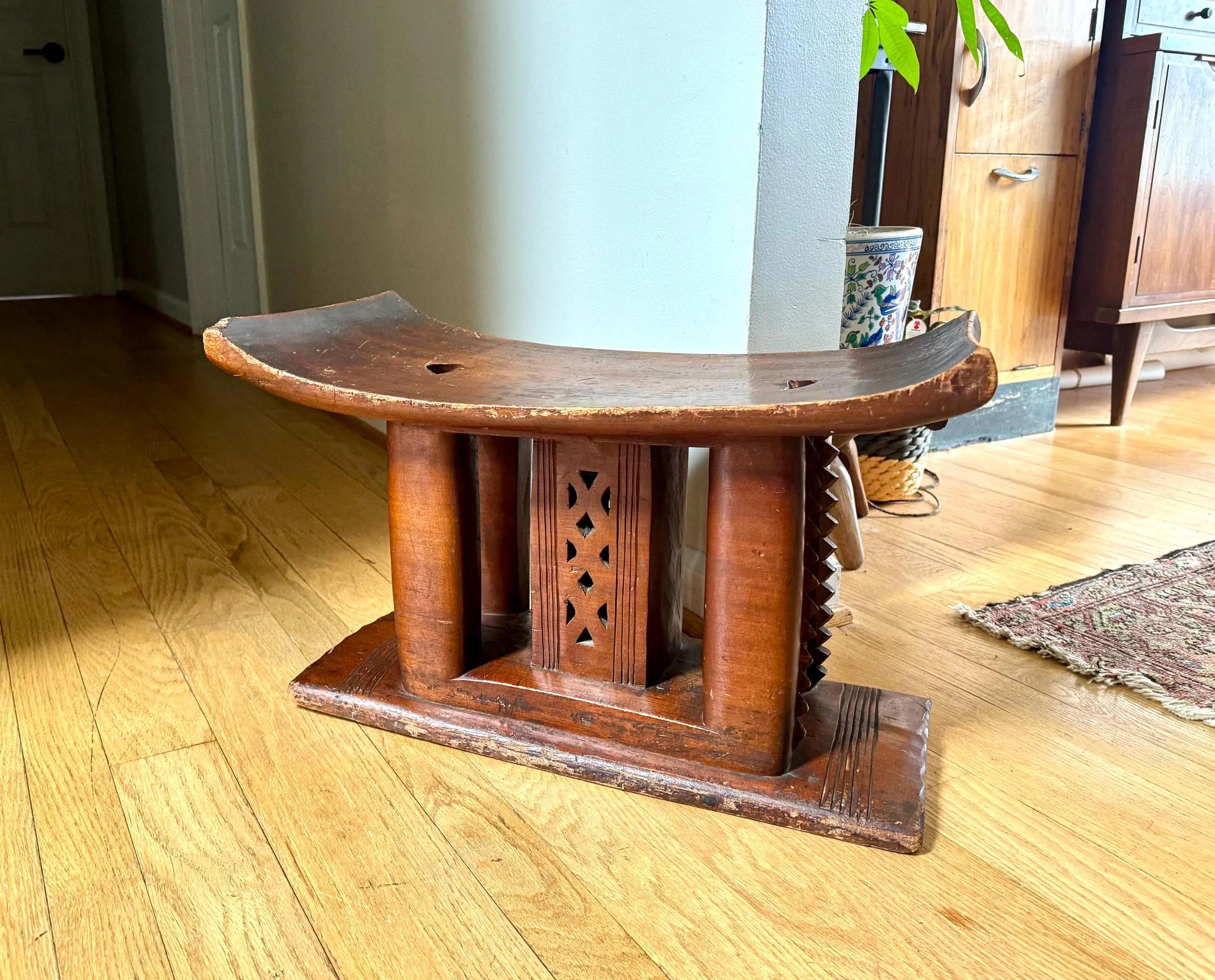 Vtg African Ashanti Stool | Akin Kingo Stool | Ivory Coast Hand Carved Ashanti Stool | Ashanti Ceremonial Stool