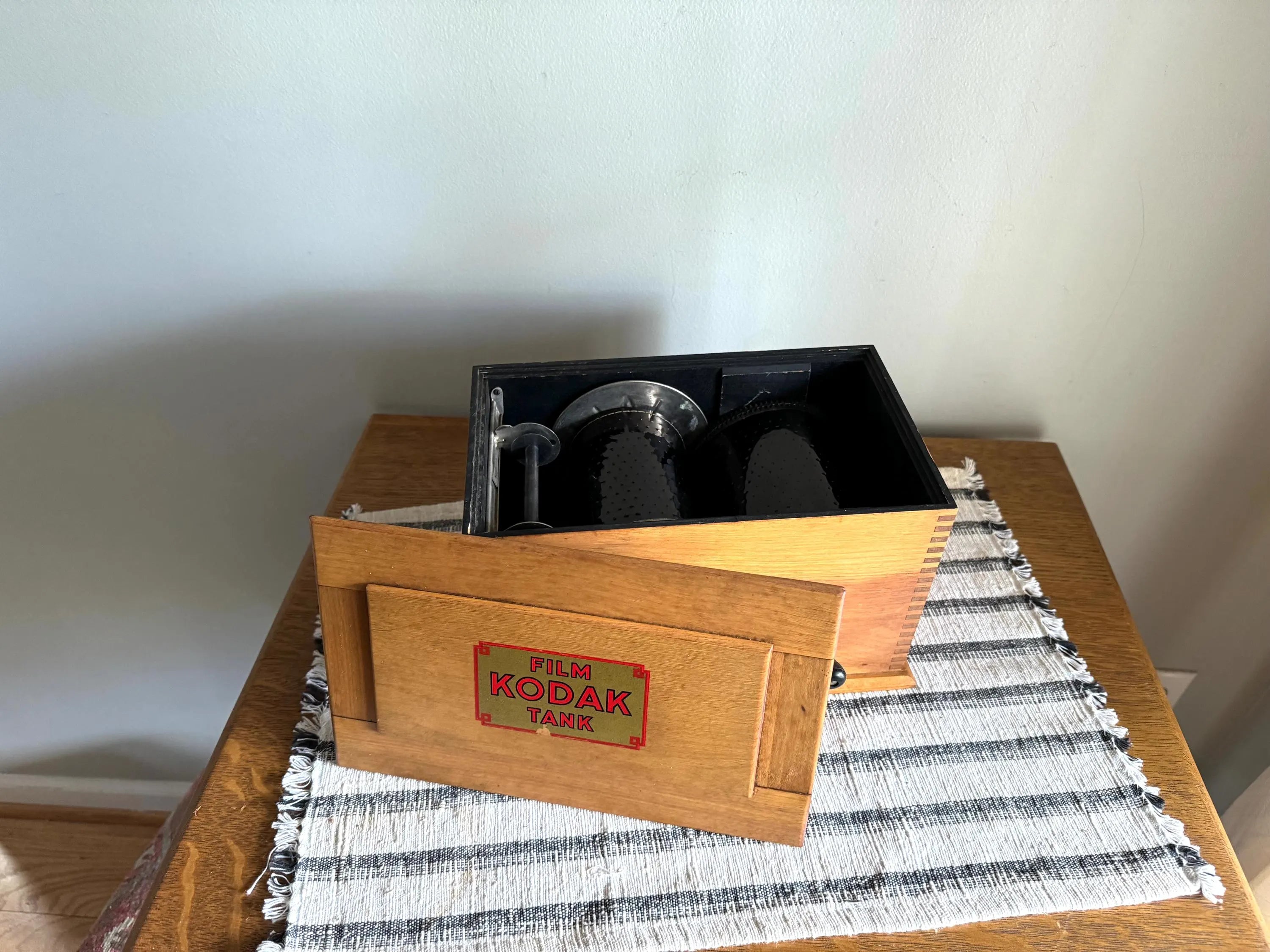 Vtg Wood Kodak Film Tank Box | Kodak Model B-2 Film Tank | Kodak Wood Film Development Box | Tongue and Groove Wooden Kodak Box