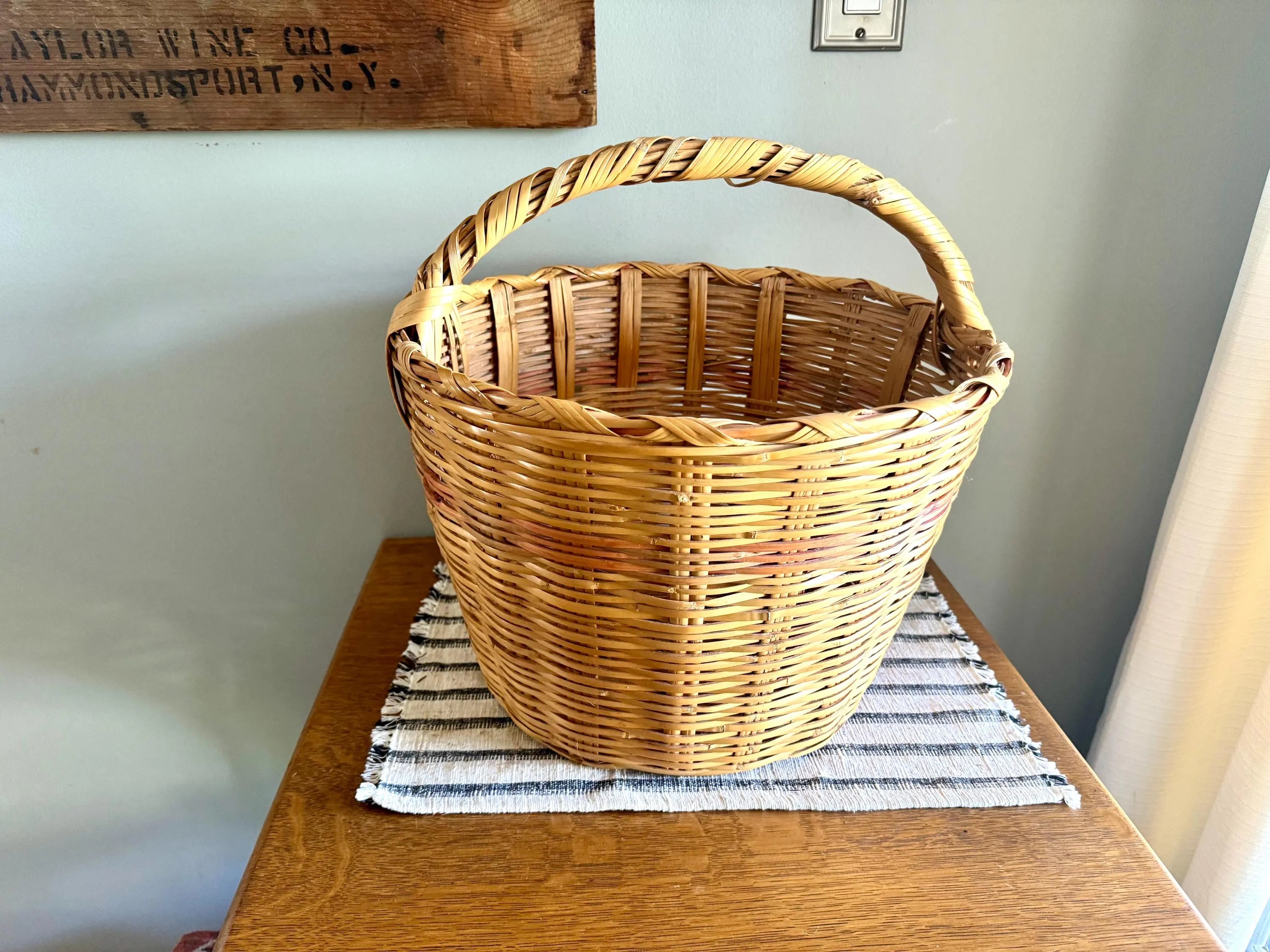 Vtg Large Wicker Basket | Colorful Rattan Basket | Wicker Hamper | Woven Wicker Blanket Storage | Bohemian Storage | Gathering Basket