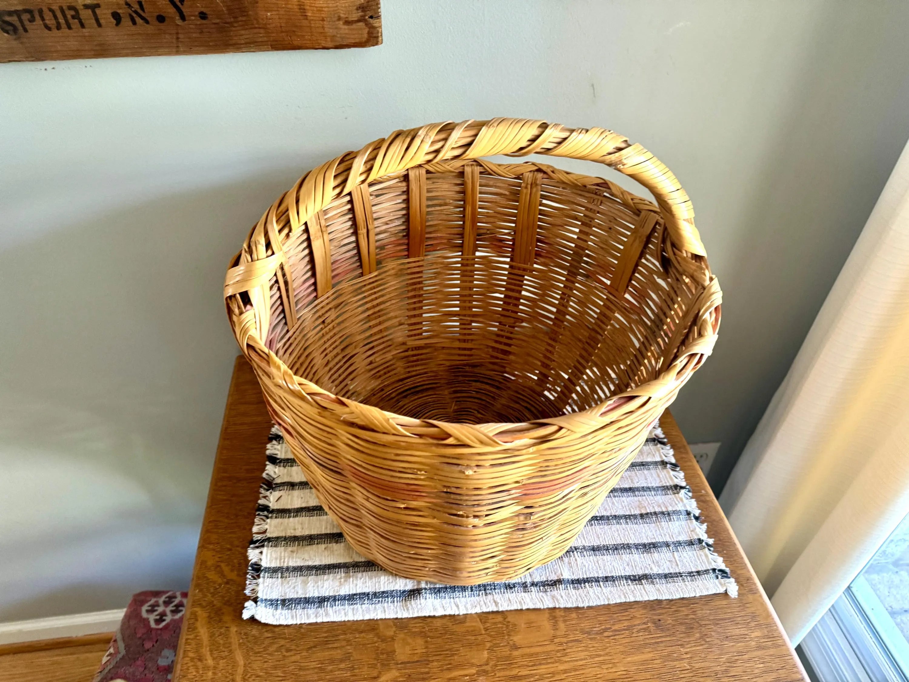 Vtg Large Wicker Basket | Colorful Rattan Basket | Wicker Hamper | Woven Wicker Blanket Storage | Bohemian Storage | Gathering Basket