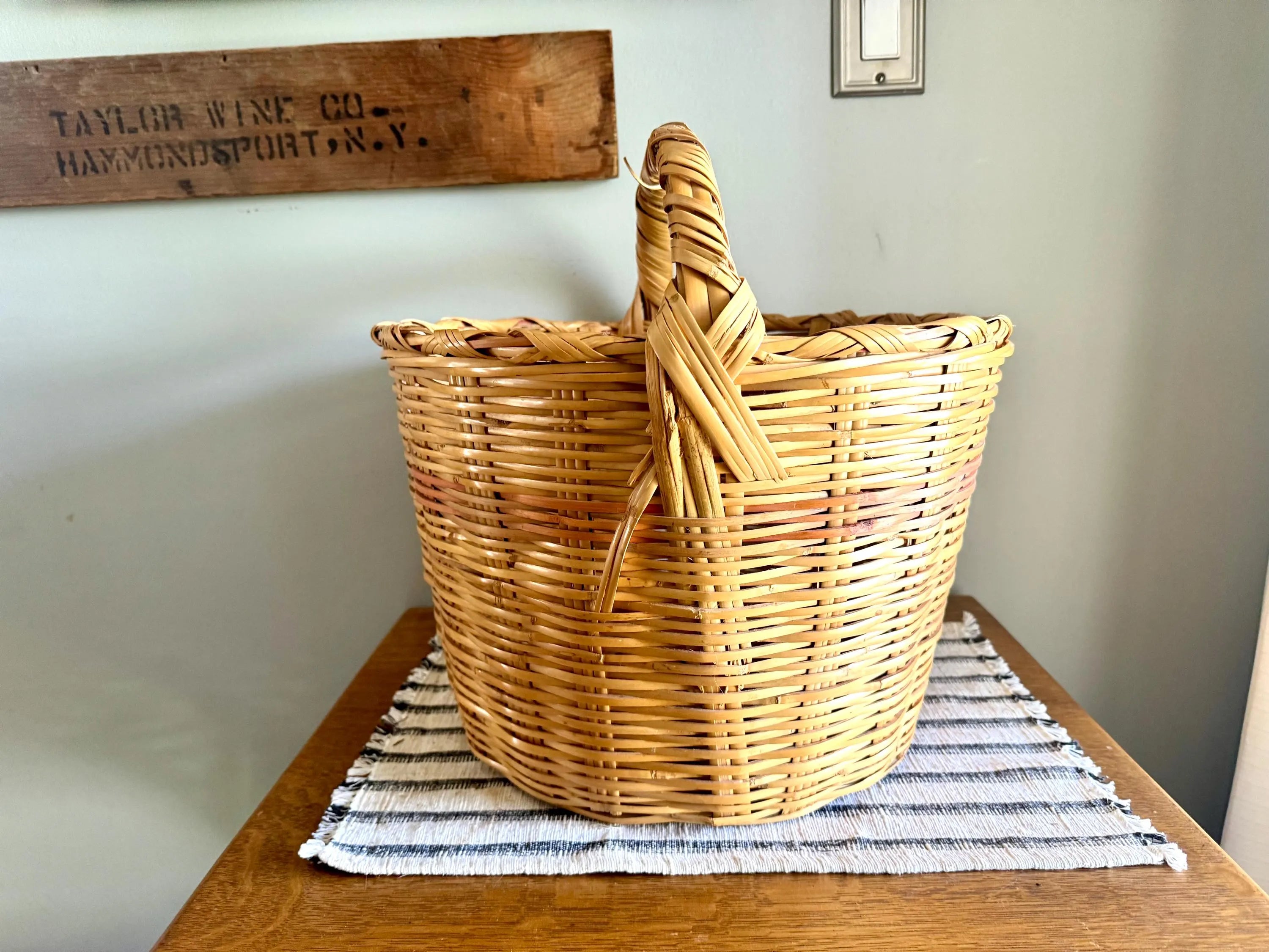 Vtg Large Wicker Basket | Colorful Rattan Basket | Wicker Hamper | Woven Wicker Blanket Storage | Bohemian Storage | Gathering Basket