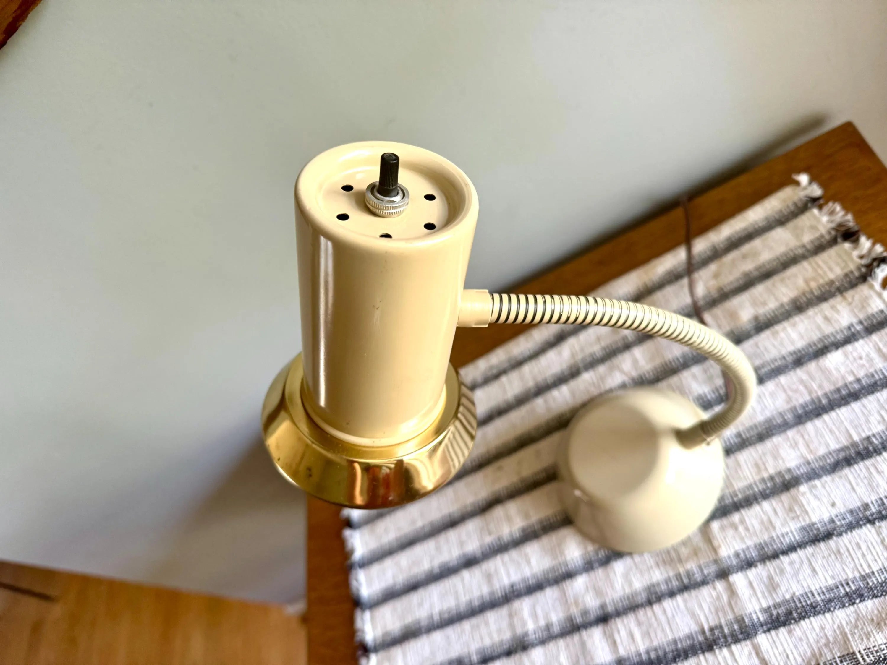 Vtg Gold and Tan Toned Gooseneck Desk Lamp | Mid Century Desk Lamp | 50's Reading Lamp | Gooseneck Arc Desk Lamp | MCM Desk Lamp