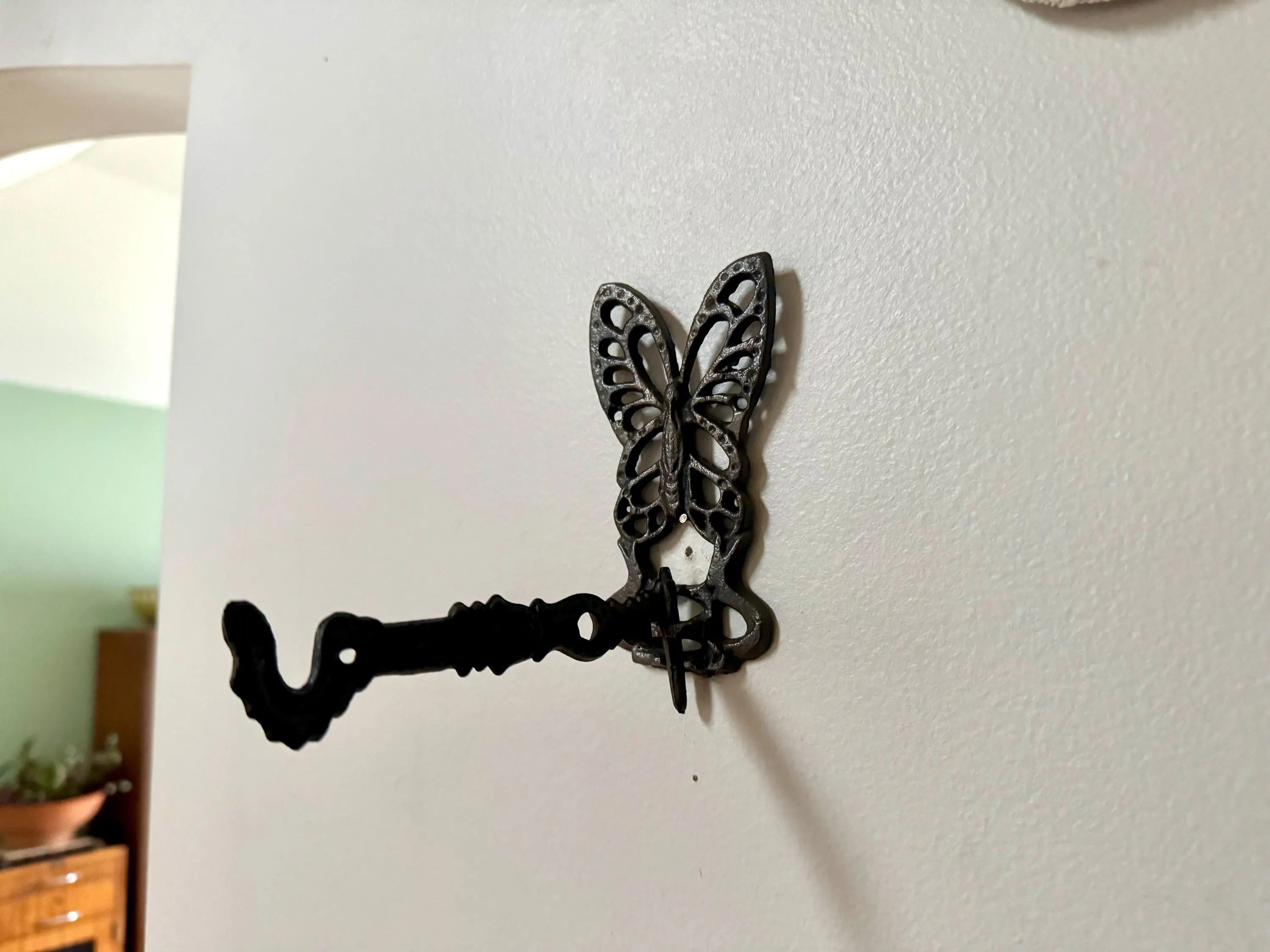 Vtg Set of 4 Cast Metal Butterfly Plant Hooks | Butterfly Wall Plant Hanging Hooks | Distressed Black Metal Butterfly Hooks