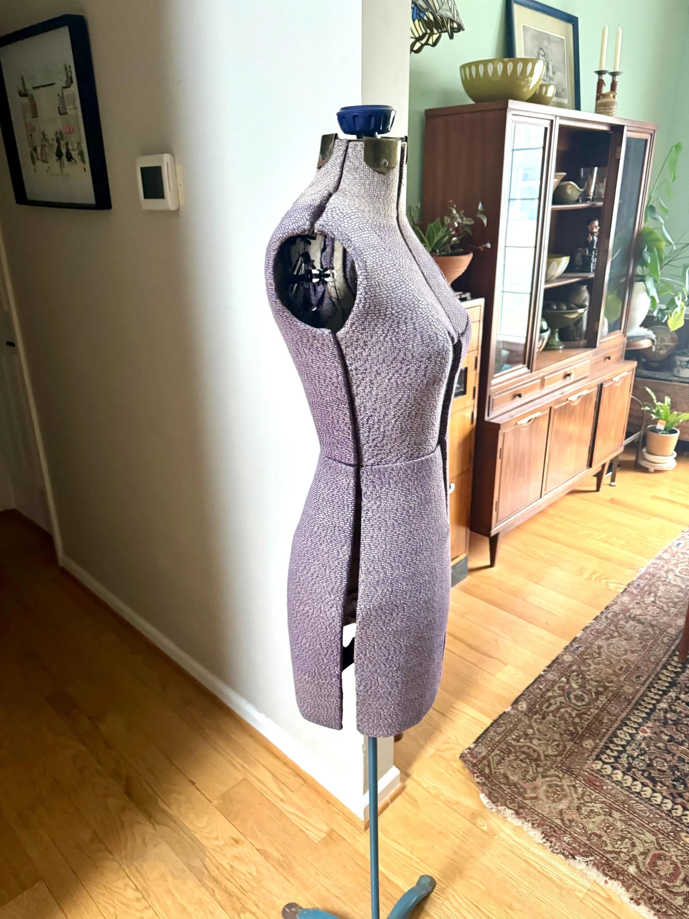 Vtg Adjustable Dress Form | Portable Dress Form | Vintage Dress Form | Seamstress Gift | Designer Gift | Store Display| Clothing Display