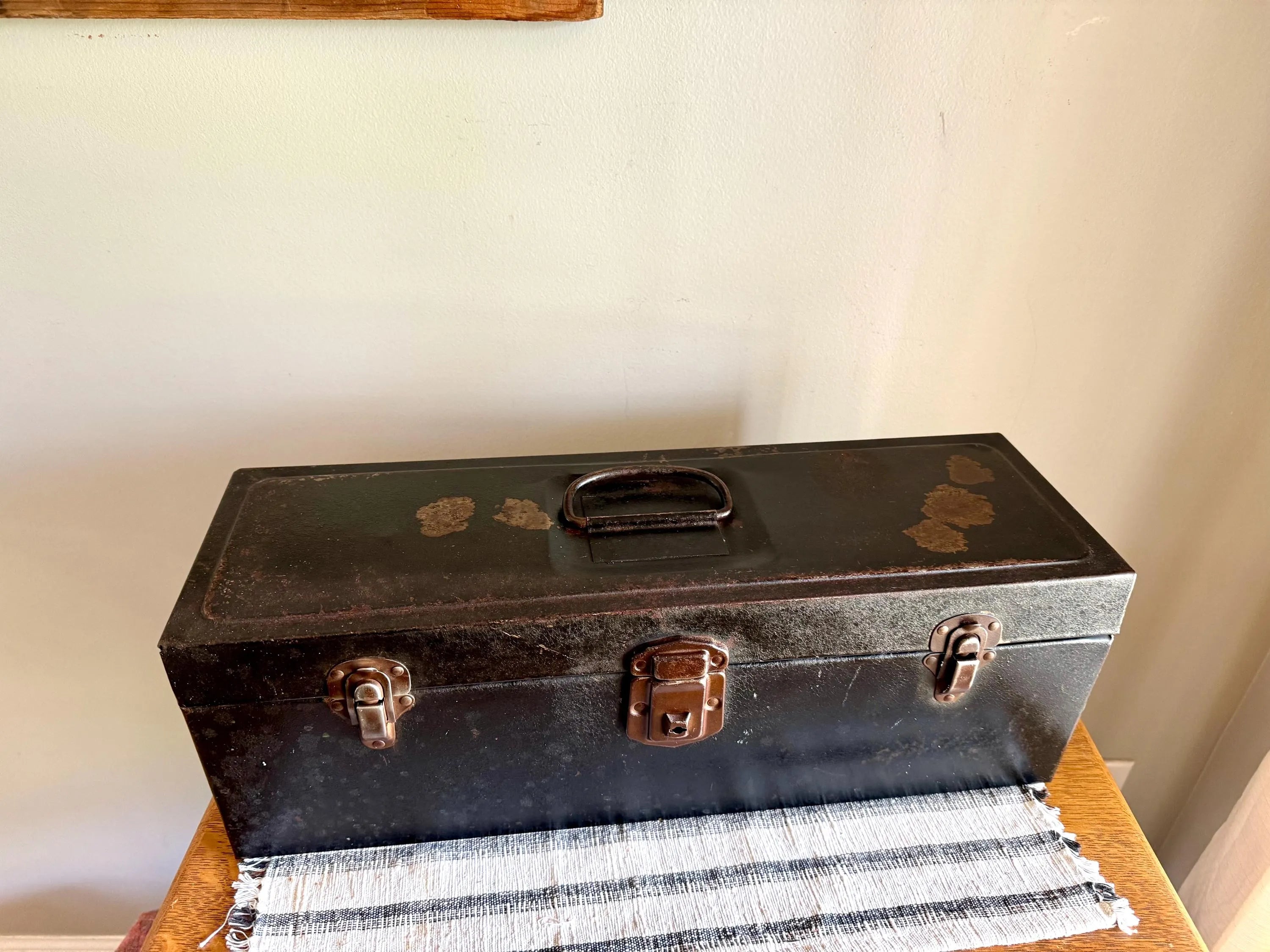 Vtg Distressed SK Tool Box | Sherman Klove Co. Metal Toolbox | Rustic Storage Box | Distressed Metal Tool Box | Heavy Duty Utility Box