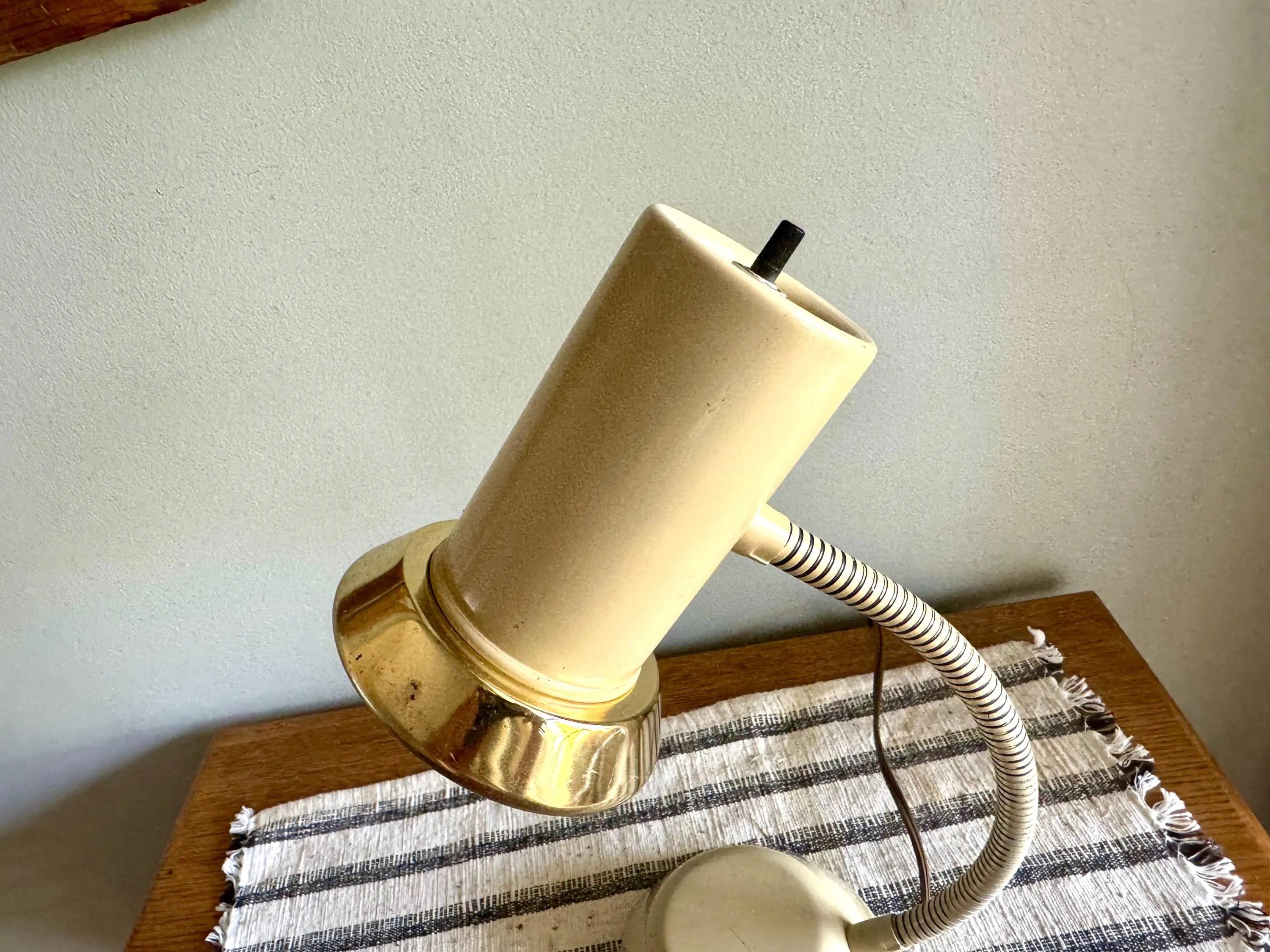 Vtg Gold and Tan Toned Gooseneck Desk Lamp | Mid Century Desk Lamp | 50's Reading Lamp | Gooseneck Arc Desk Lamp | MCM Desk Lamp