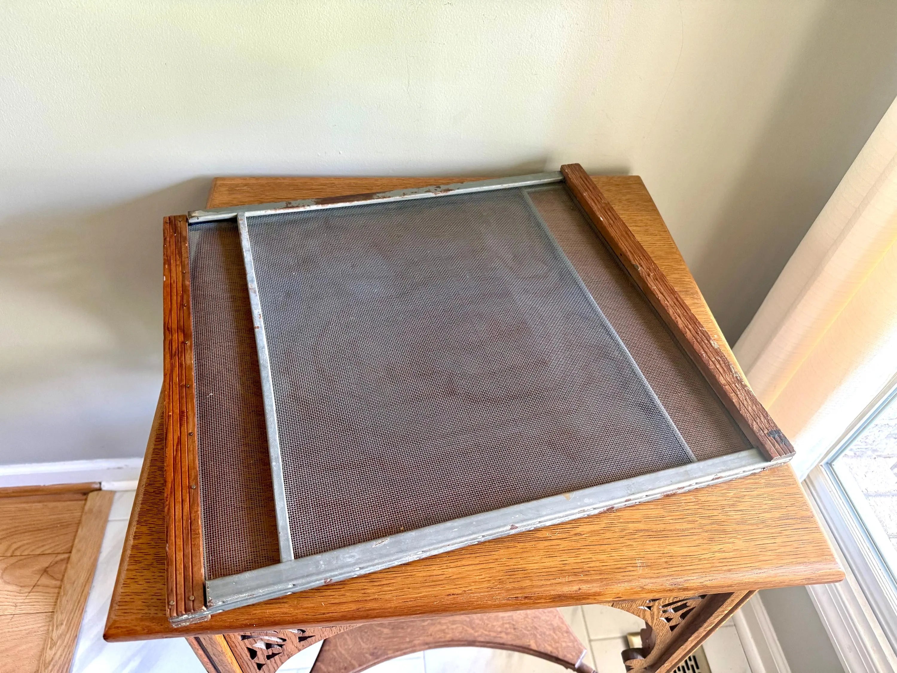 Vtg Expandable Wood Window Screen | Wood and Metal Adjustable Window Screen | Marvin Expandable Window Screen