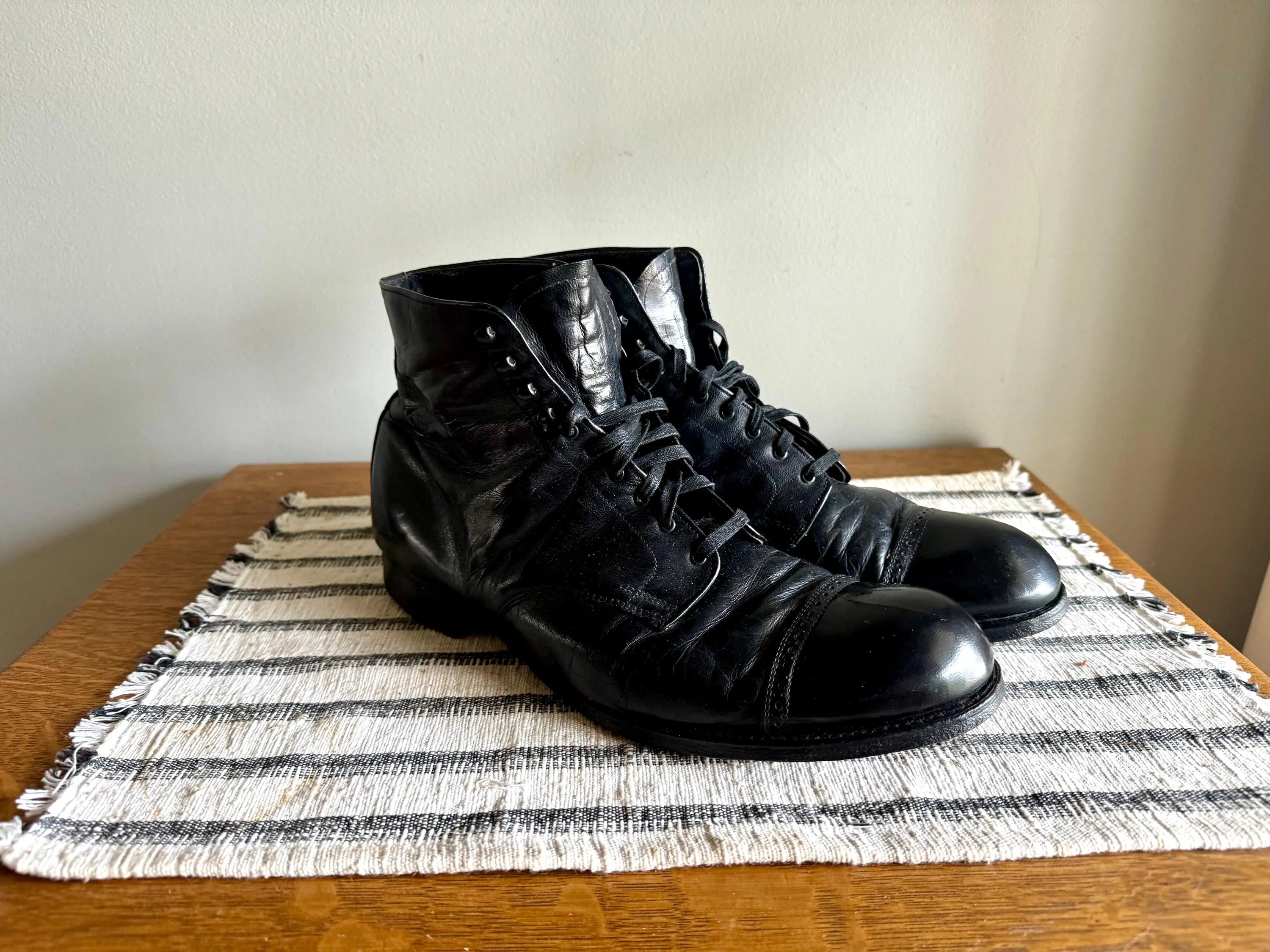 Vtg Leather Boots | Bob Smart 1960's Leather Boots | Black Cap Toe Leather Shoes | Black Lace Up Ankle Boots | 60's Work Boots