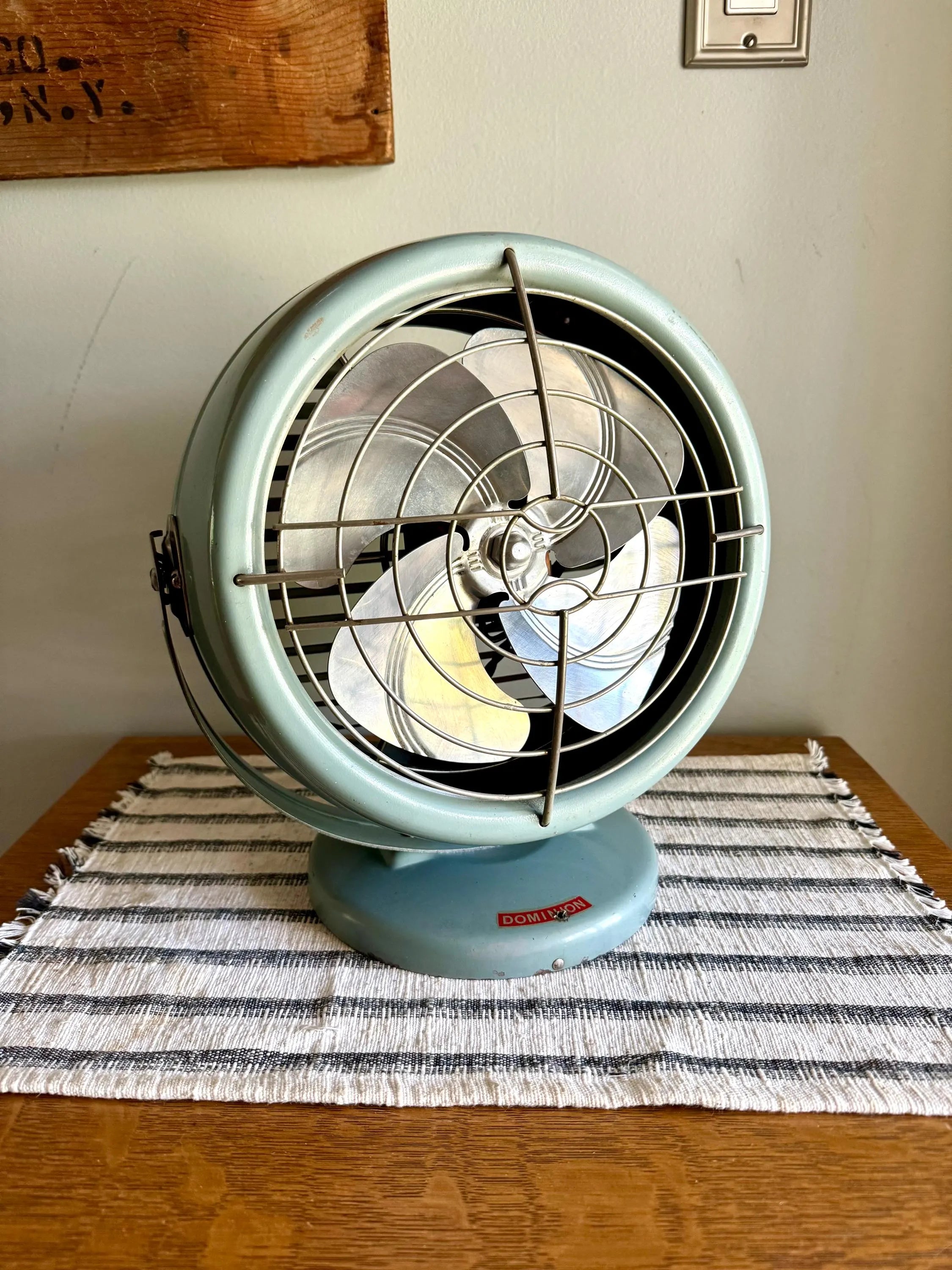 Vtg Blue Dominion Table Fan | Round Dominion Model 2005A Table Fan | MCM Table Fan | Round Single Speed Fan