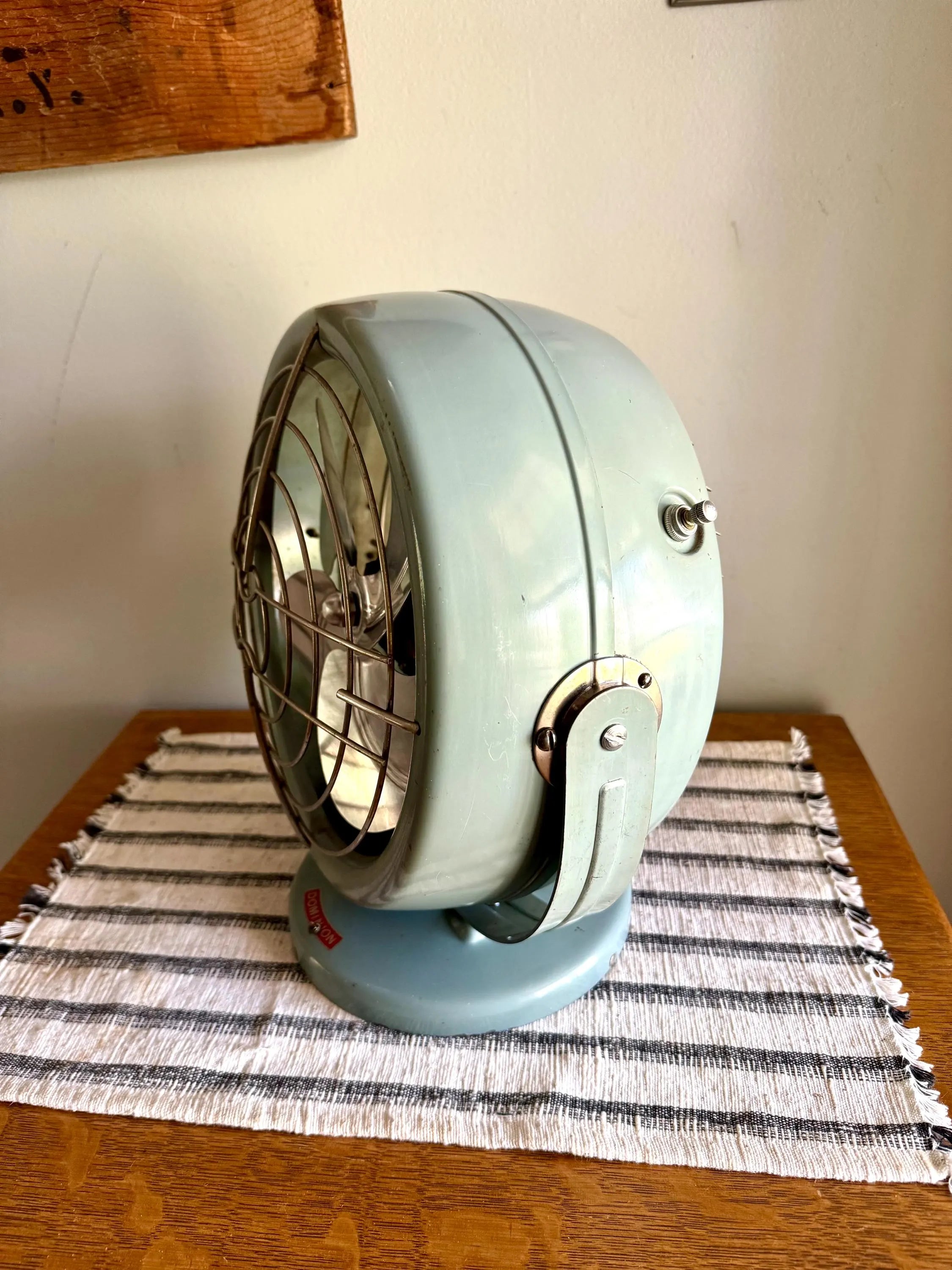 Vtg Blue Dominion Table Fan | Round Dominion Model 2005A Table Fan | MCM Table Fan | Round Single Speed Fan