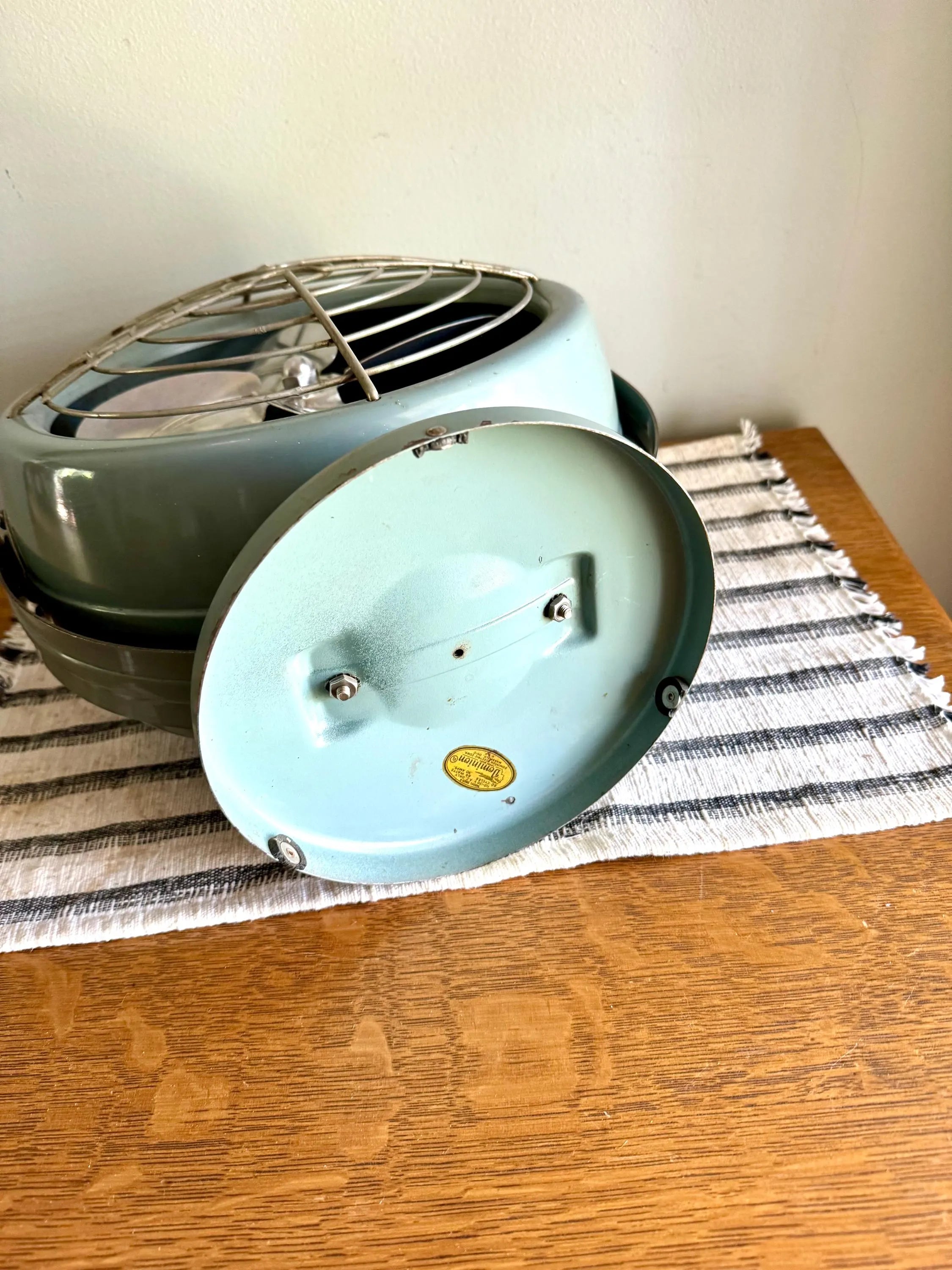 Vtg Blue Dominion Table Fan | Round Dominion Model 2005A Table Fan | MCM Table Fan | Round Single Speed Fan