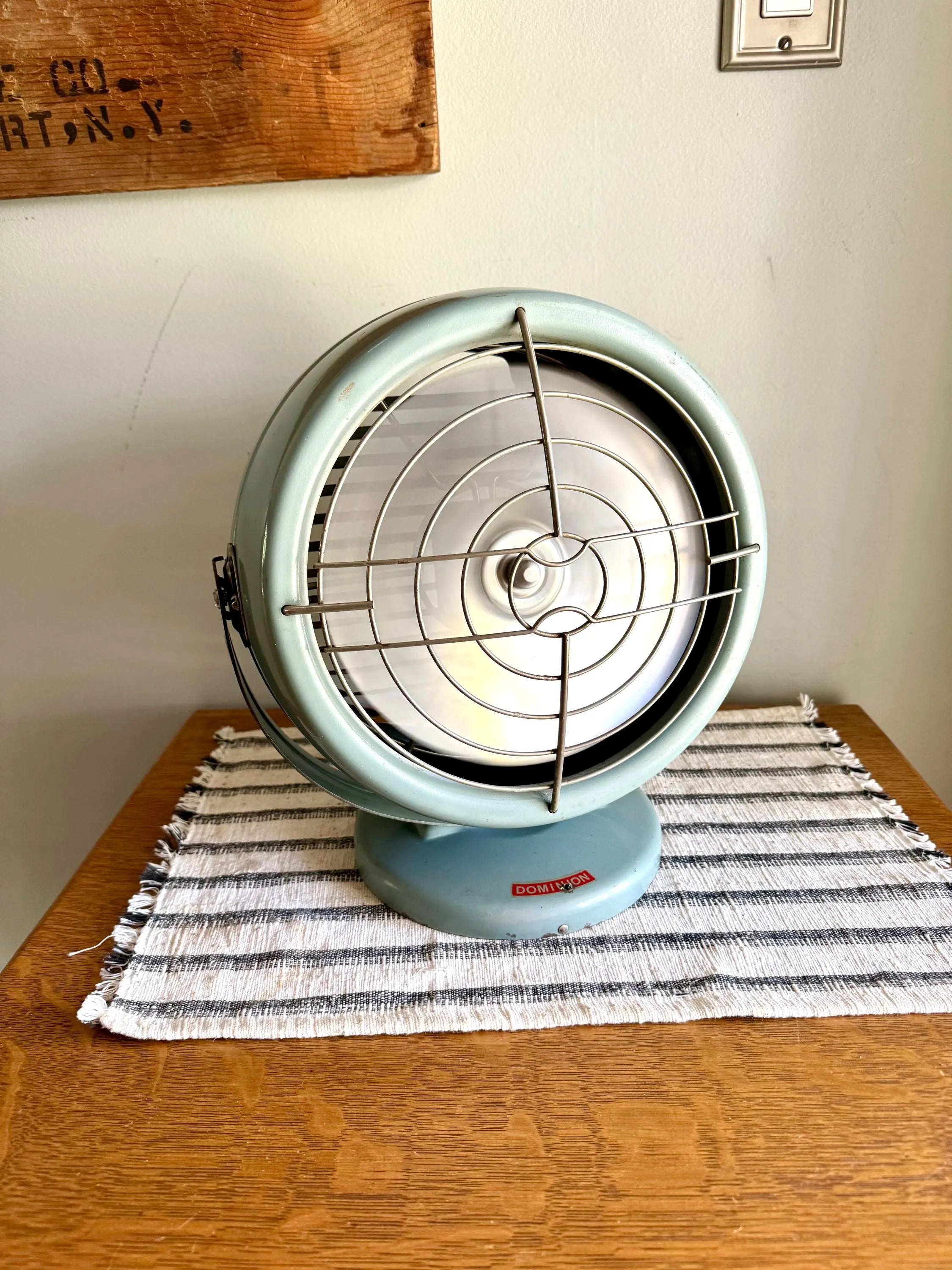 Vtg Blue Dominion Table Fan | Round Dominion Model 2005A Table Fan | MCM Table Fan | Round Single Speed Fan
