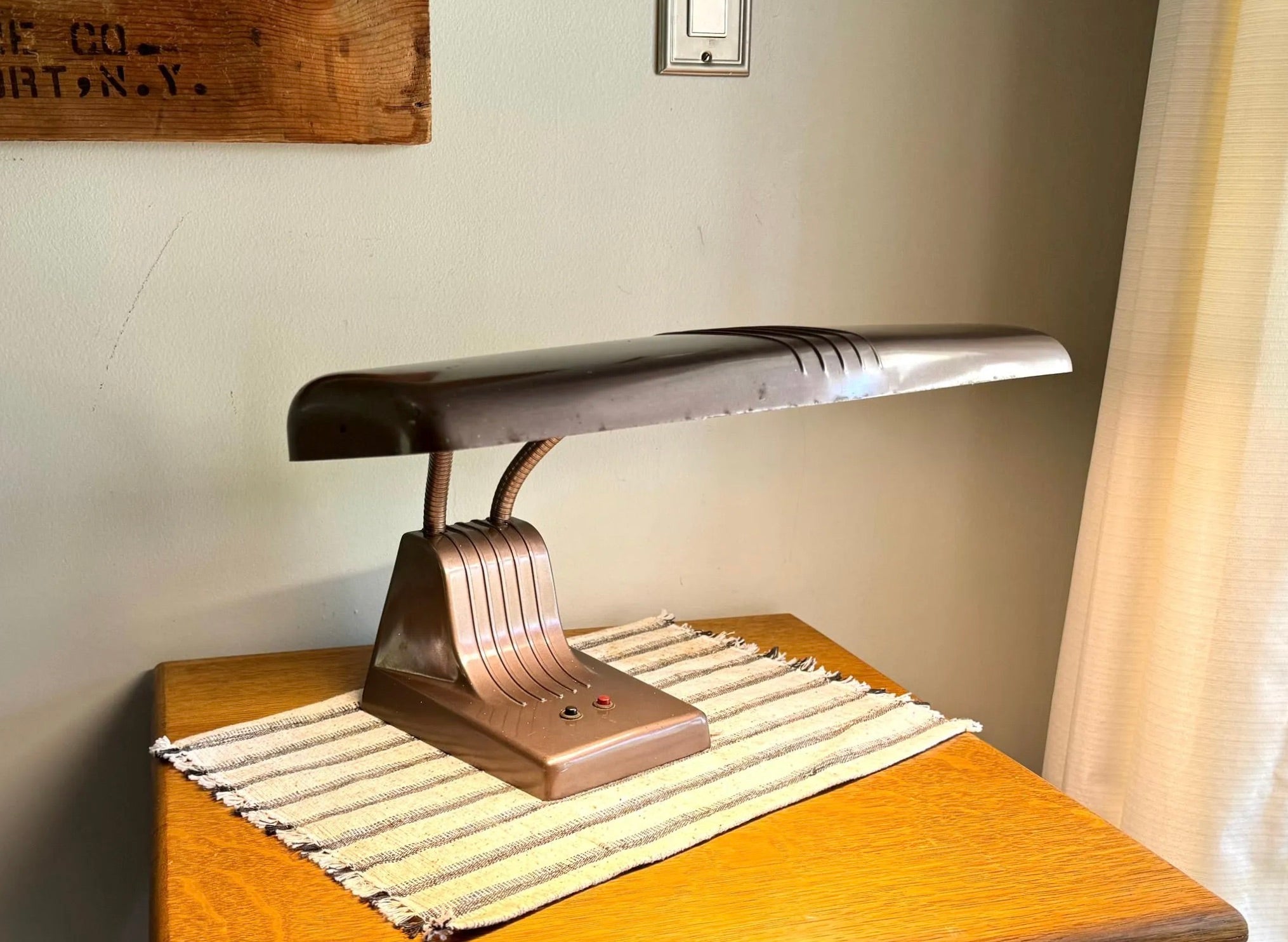 Vtg Dazor 1000 Desk Lamp | Industrial Drafting Lamp | Floating Arm Table lamp | Dazor Mid Century Task Lamp| Adjustable Dazor Model 1000