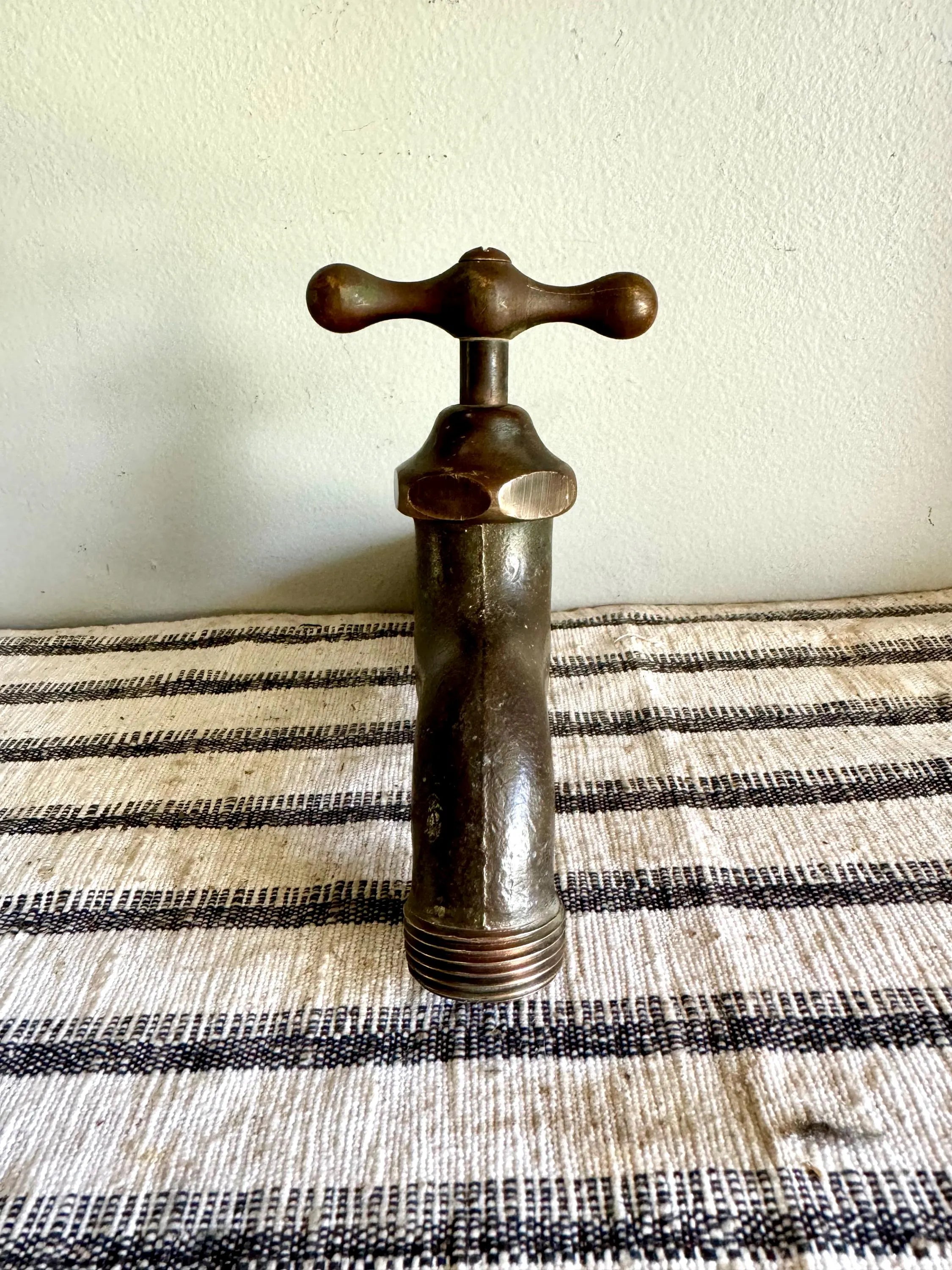 Vtg Large Bronze Water Spigot | Brass Water Faucet | 1 5/16" Bronze Water Spigot | Brass Barrel Spigot  | Large Antique Brass Spigot