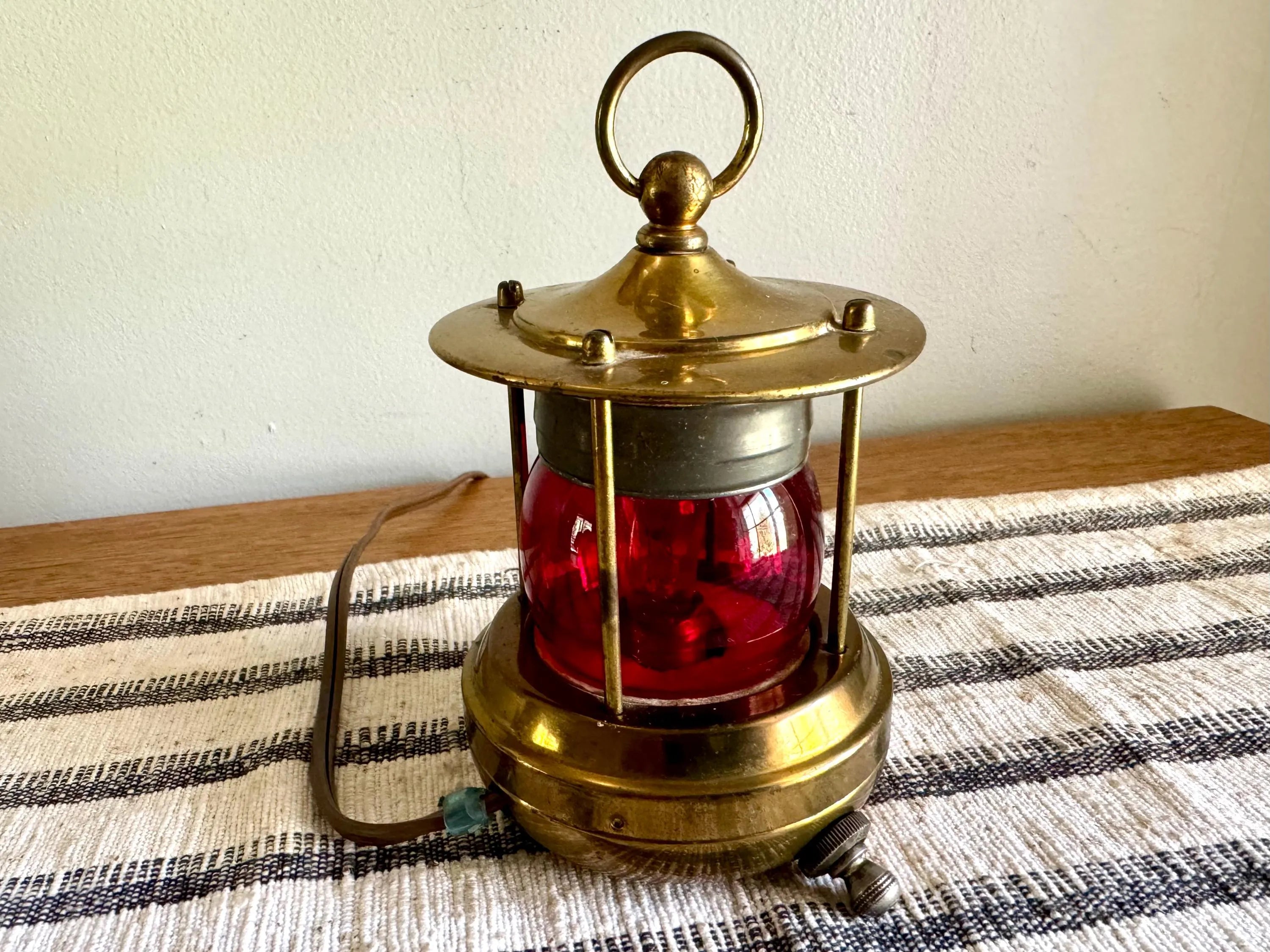Vtg Small Brass Nautical Red Lens Lamp | Red Glass Navigation Maritime Lamp | Nautical Themed Red Lens Lamp| Small Brass Navigation Lamp