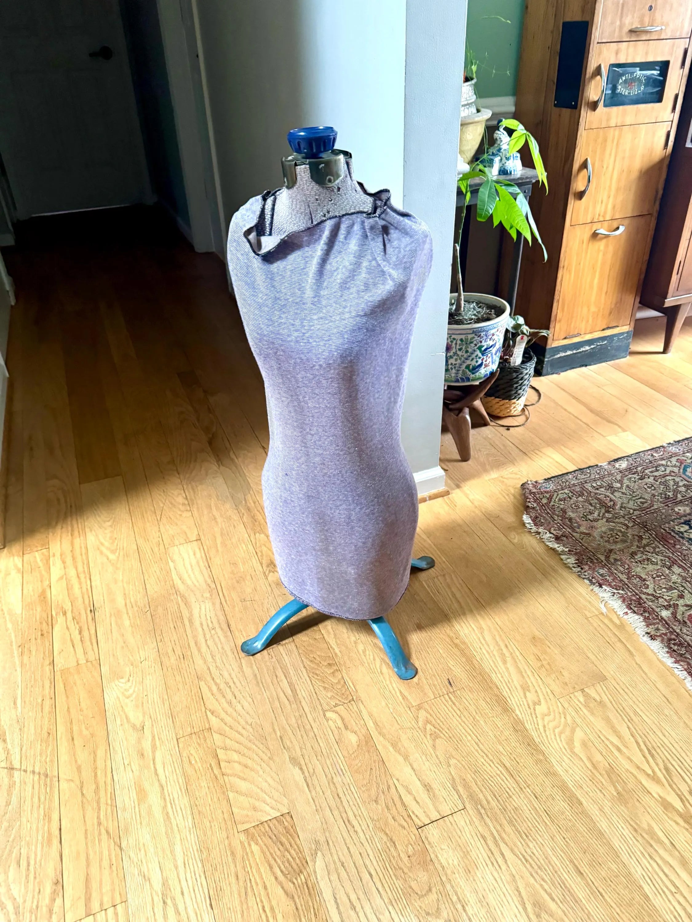 Vtg Adjustable Dress Form | Portable Dress Form | Vintage Dress Form | Seamstress Gift | Designer Gift | Store Display| Clothing Display