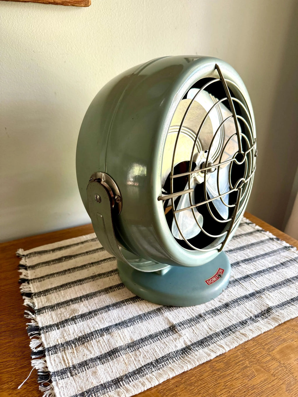 Vtg Blue Dominion Table Fan | Round Dominion Model 2005A Table Fan | MCM Table Fan | Round Single Speed Fan