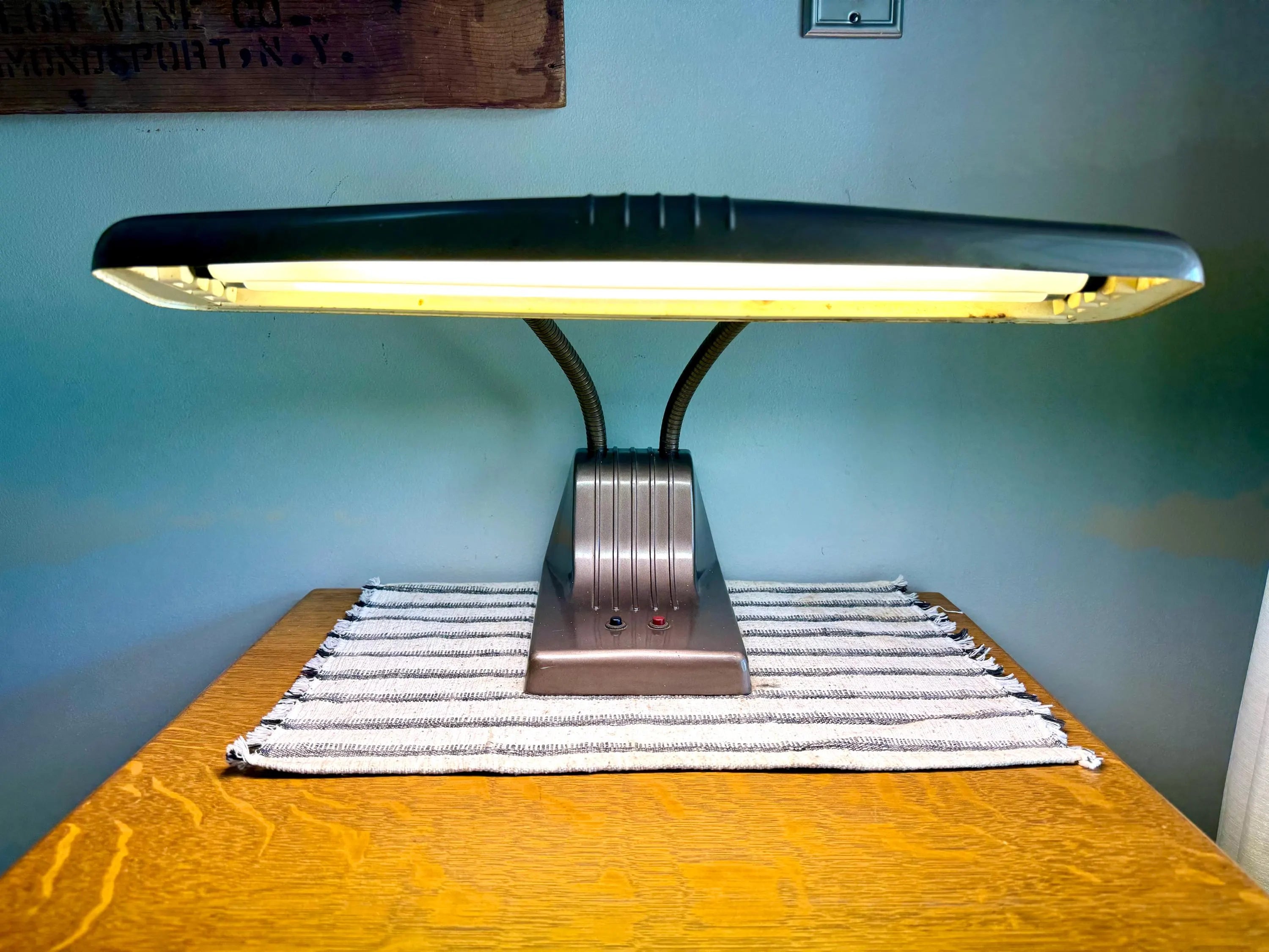 Vtg Dazor 1000 Desk Lamp | Industrial Drafting Lamp | Floating Arm Table lamp | Dazor Mid Century Task Lamp| Adjustable Dazor Model 1000