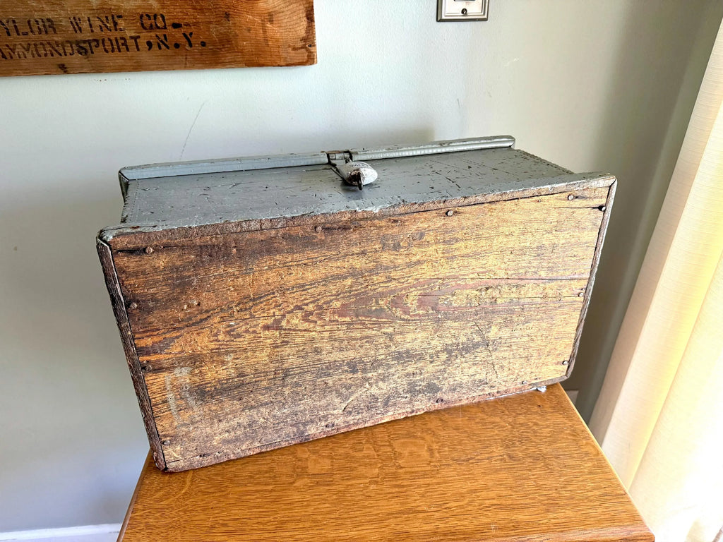 Vtg Wood Carpenter's Tool Chest | Small Distressed Wood Tool Trunk | Rustic Gray Dovetailed Wood Tool Box and Tray | Rustic Handled Box