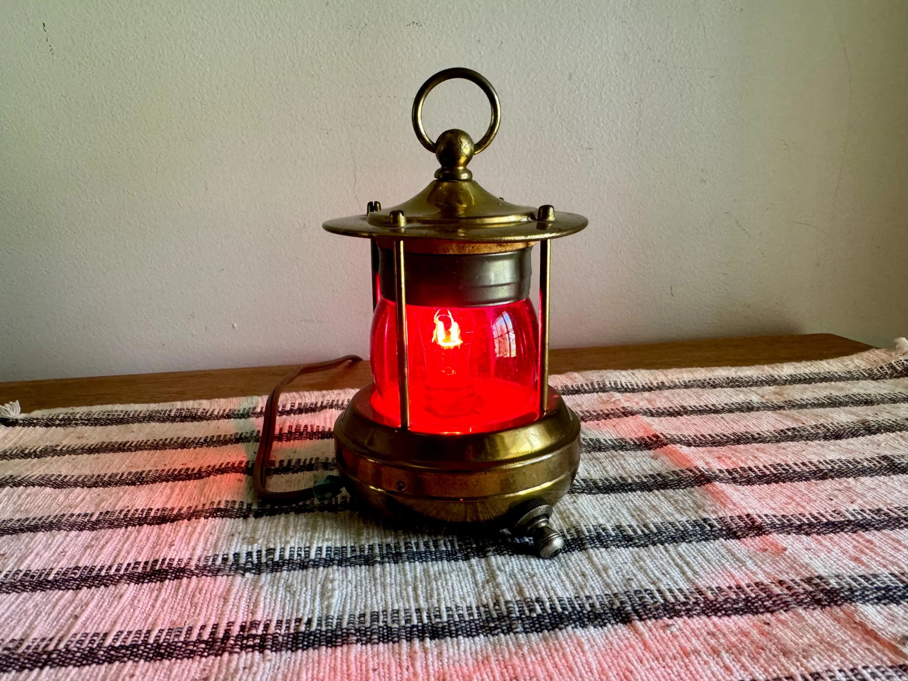 Vtg Small Brass Nautical Red Lens Lamp | Red Glass Navigation Maritime Lamp | Nautical Themed Red Lens Lamp| Small Brass Navigation Lamp