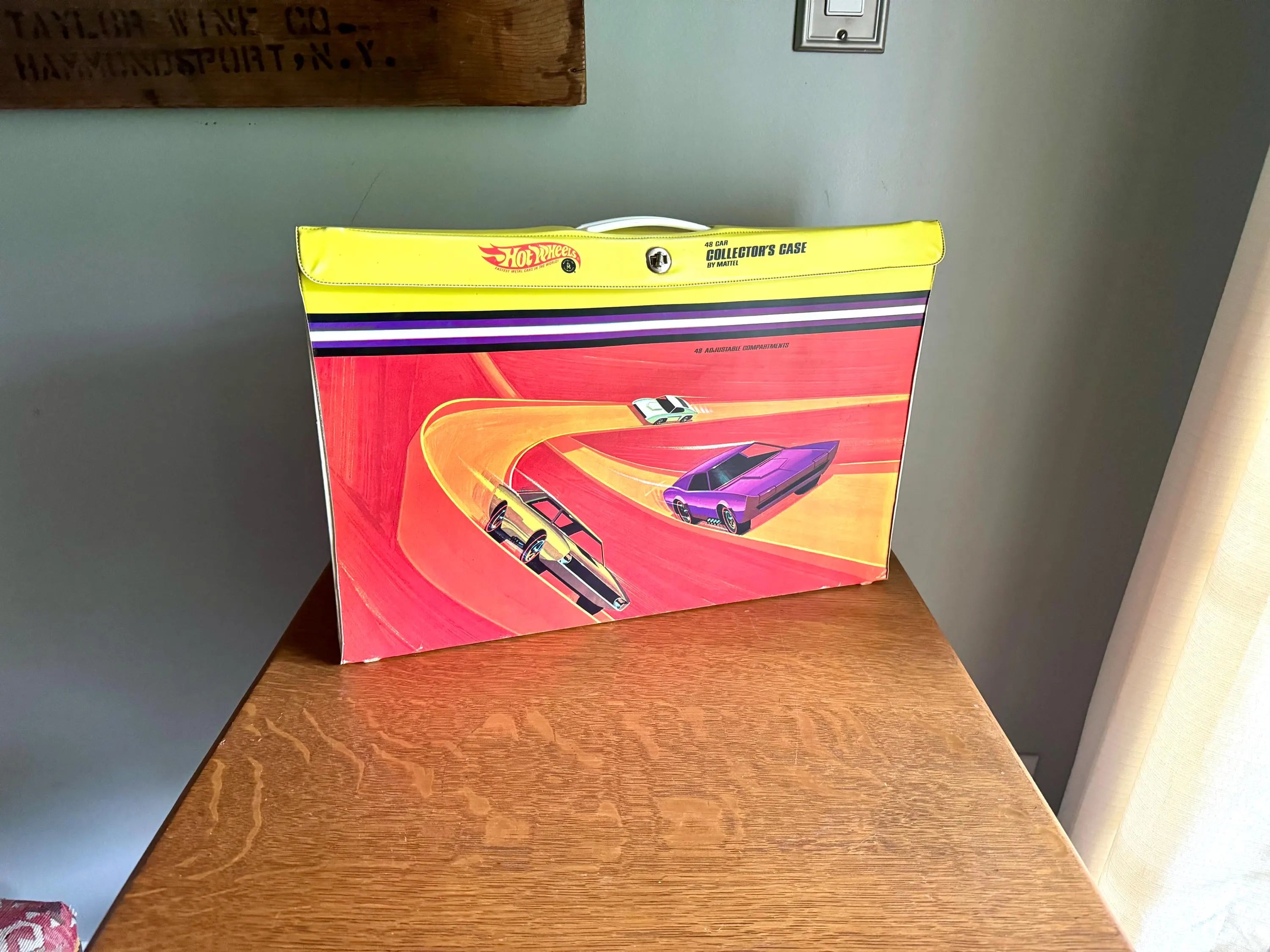 Vtg 1968 Redline Hot Wheels Collector's Case| 48 Compartment Hot Wheels Case | 60's Hot Wheels Collector's Case | Mattel Hot Wheels Case