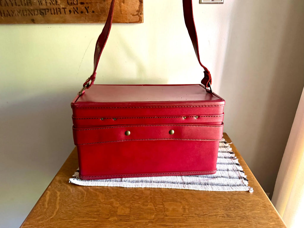 Vtg Hartmann Luggage Train Case | Faux Red Leather Train Case | Red and Pink Hard Case Train Case | Make Up Bag | Vanity Case
