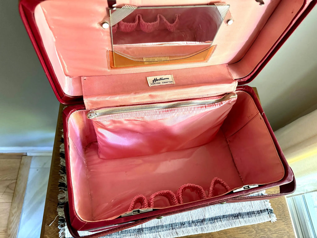 Vtg Hartmann Luggage Train Case | Faux Red Leather Train Case | Red and Pink Hard Case Train Case | Make Up Bag | Vanity Case