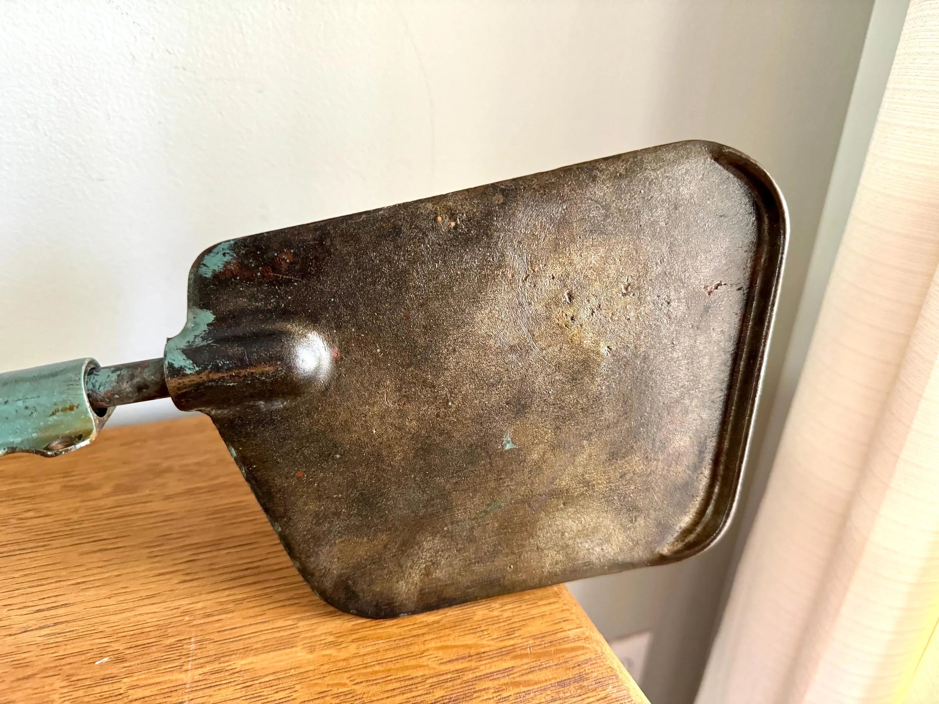 Vtg Boat Tiller and Rudder | Brass Rudder and Tiller Arm | Distressed Paint Boat Rudder and Tiller Arm | Nautical Decor