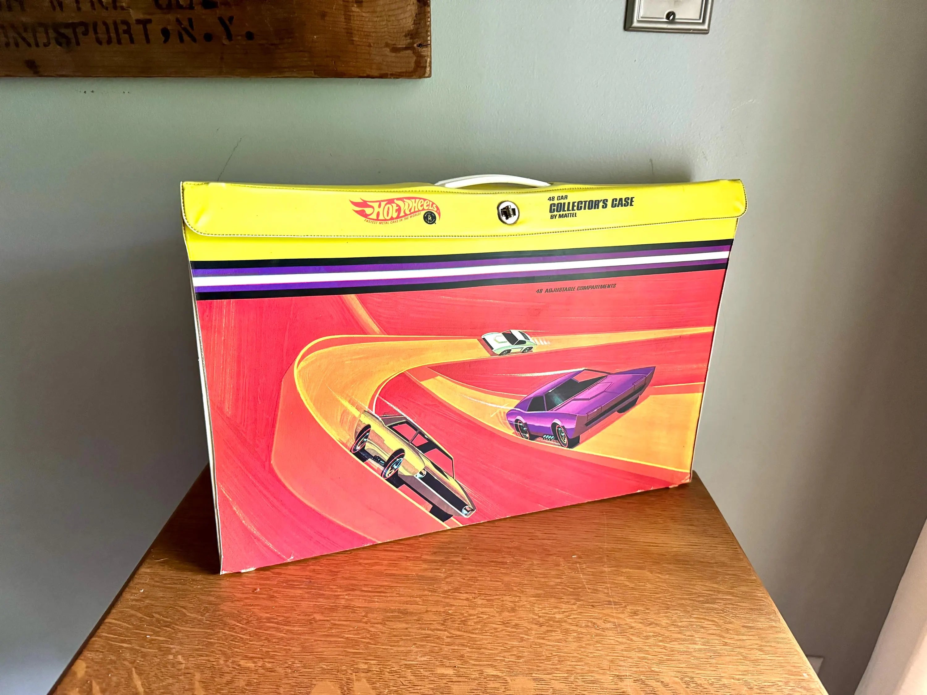 Vtg 1968 Redline Hot Wheels Collector's Case| 48 Compartment Hot Wheels Case | 60's Hot Wheels Collector's Case | Mattel Hot Wheels Case