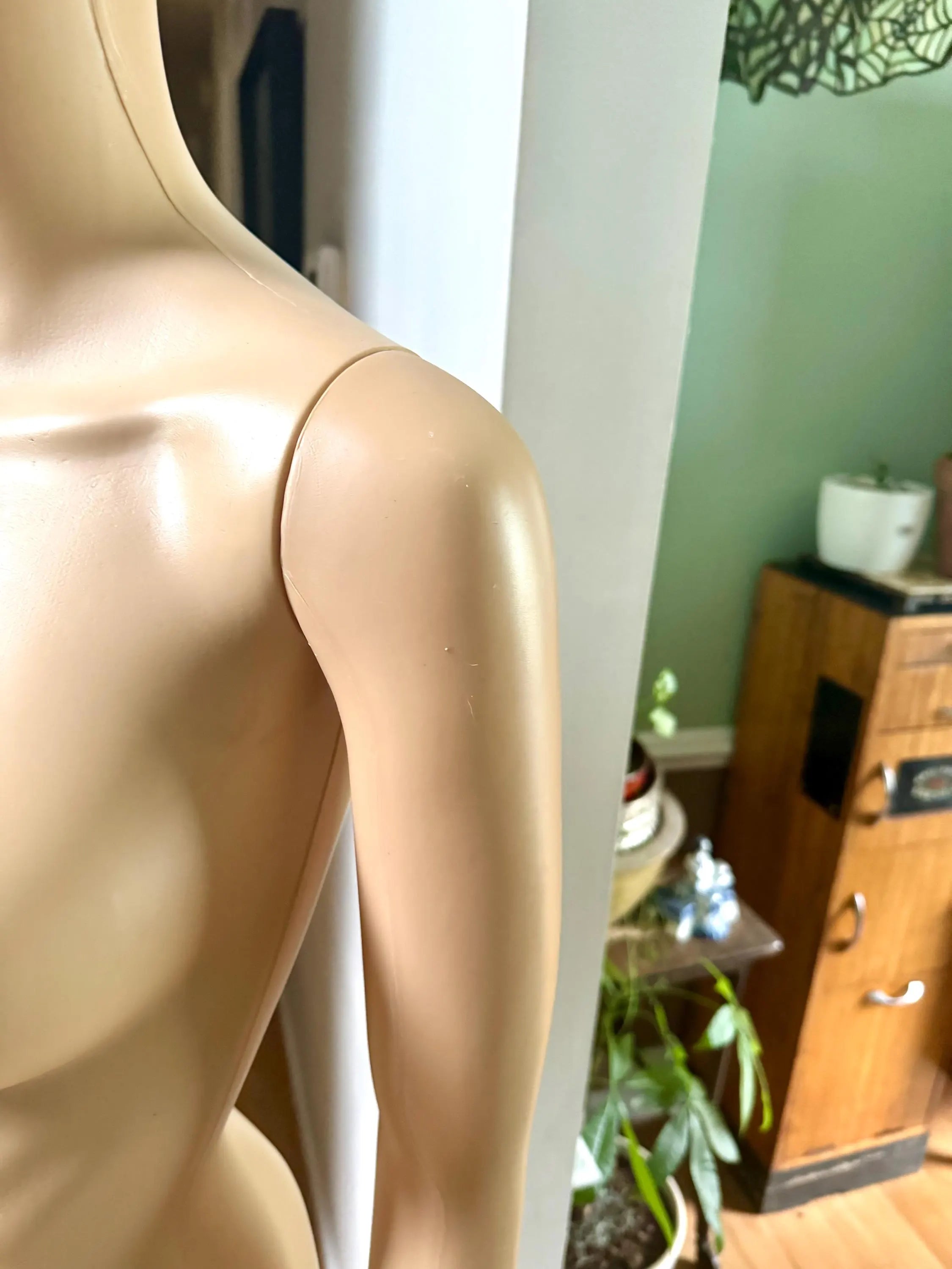 Vtg Plastic Full Size Mannequin | Detachable full Size Mannequin | Life size Mannequin | Shop Display | Headless Mannequin