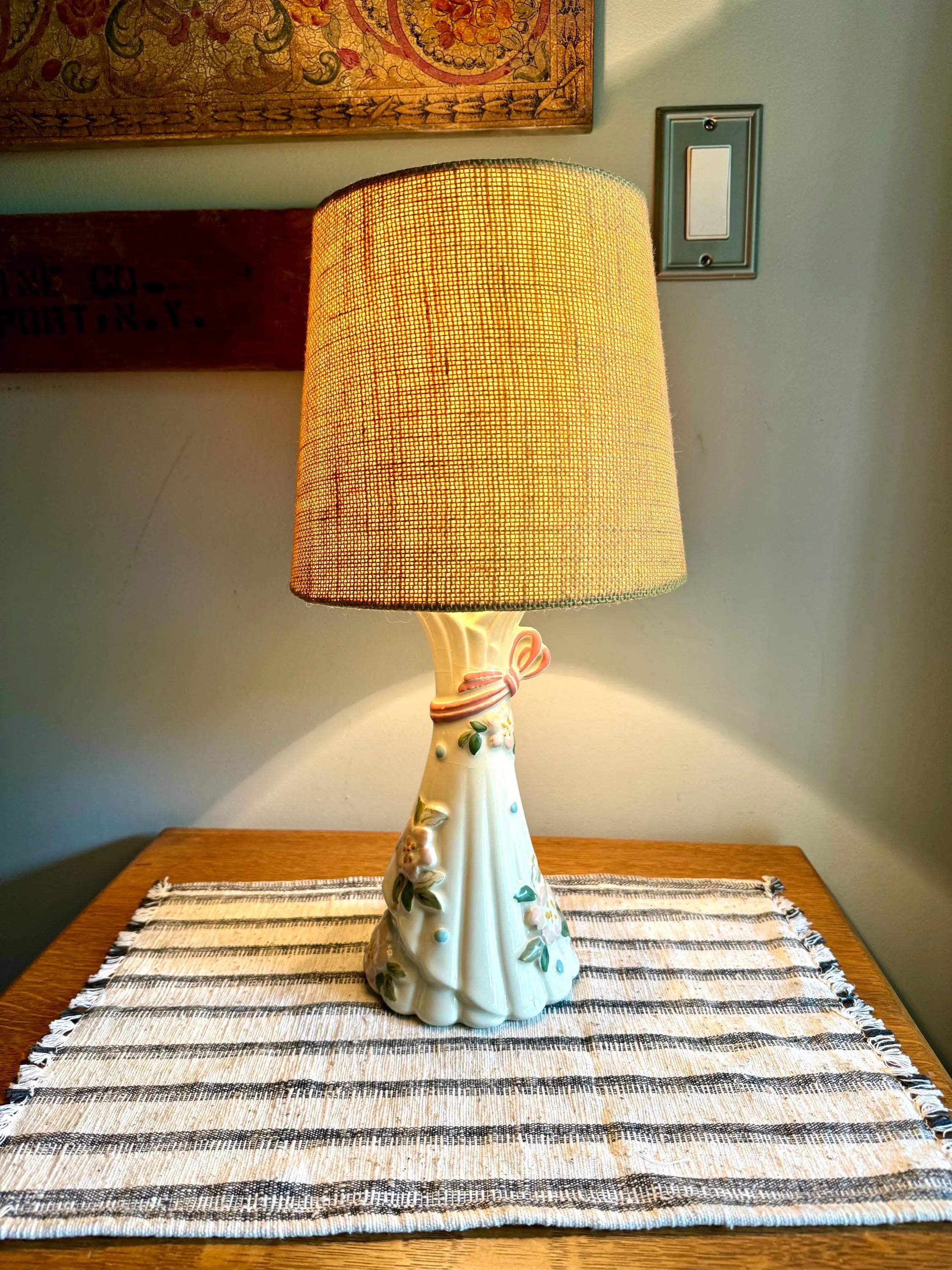 Vtg F.B. Johnson Ceramic Floral Lamp | W.F.B. Johnson Floral Ribbon Ceramic Lamp| Ceramic Floral Boudoir Lamp | 60's Ceramic Floral Lamp