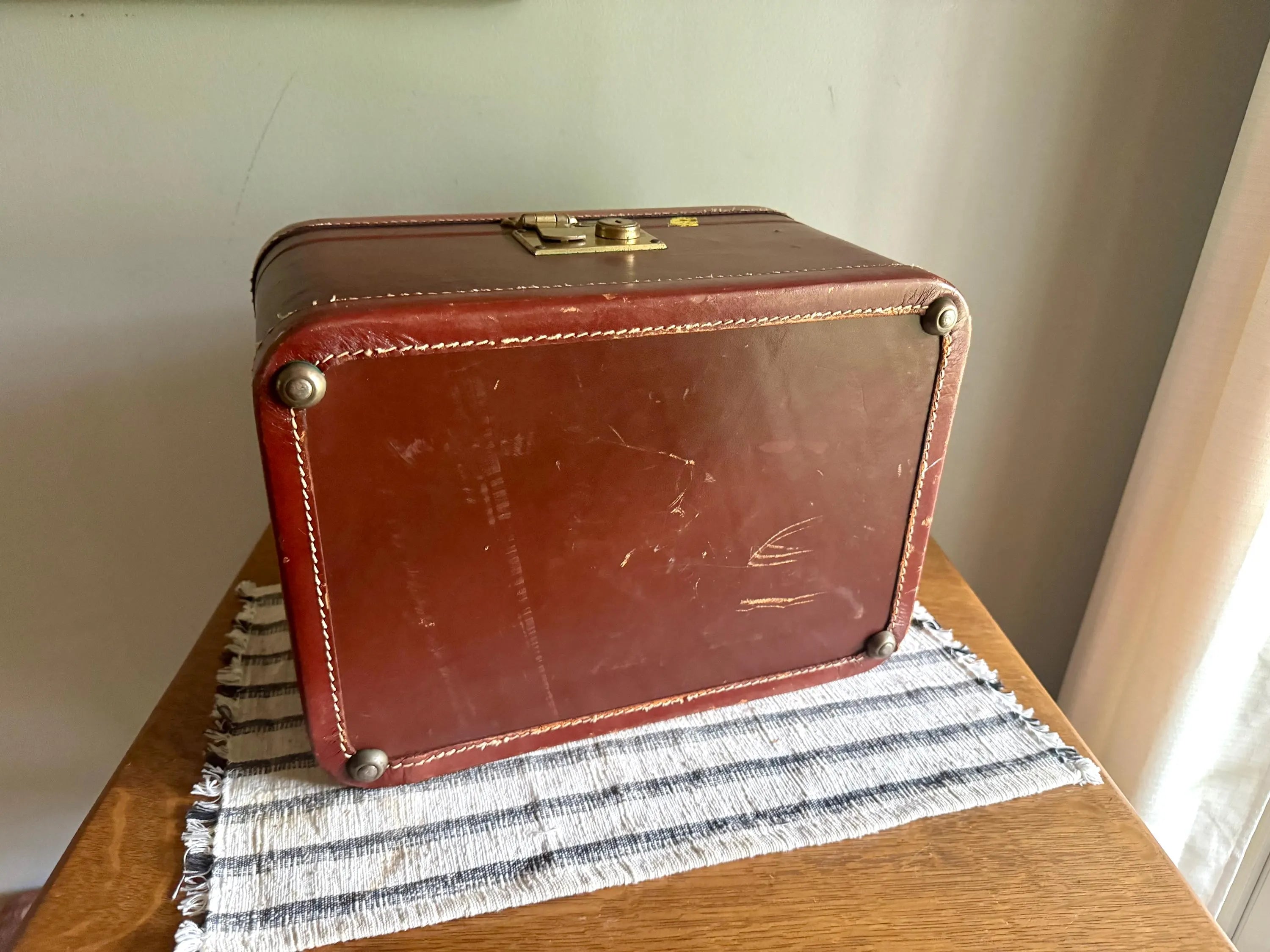 Vintage Brown Maximillian Cosmetic Case | Leather Train Case | Cowhide Makeup Case | Leather Make Up Case | Leather Storage Case