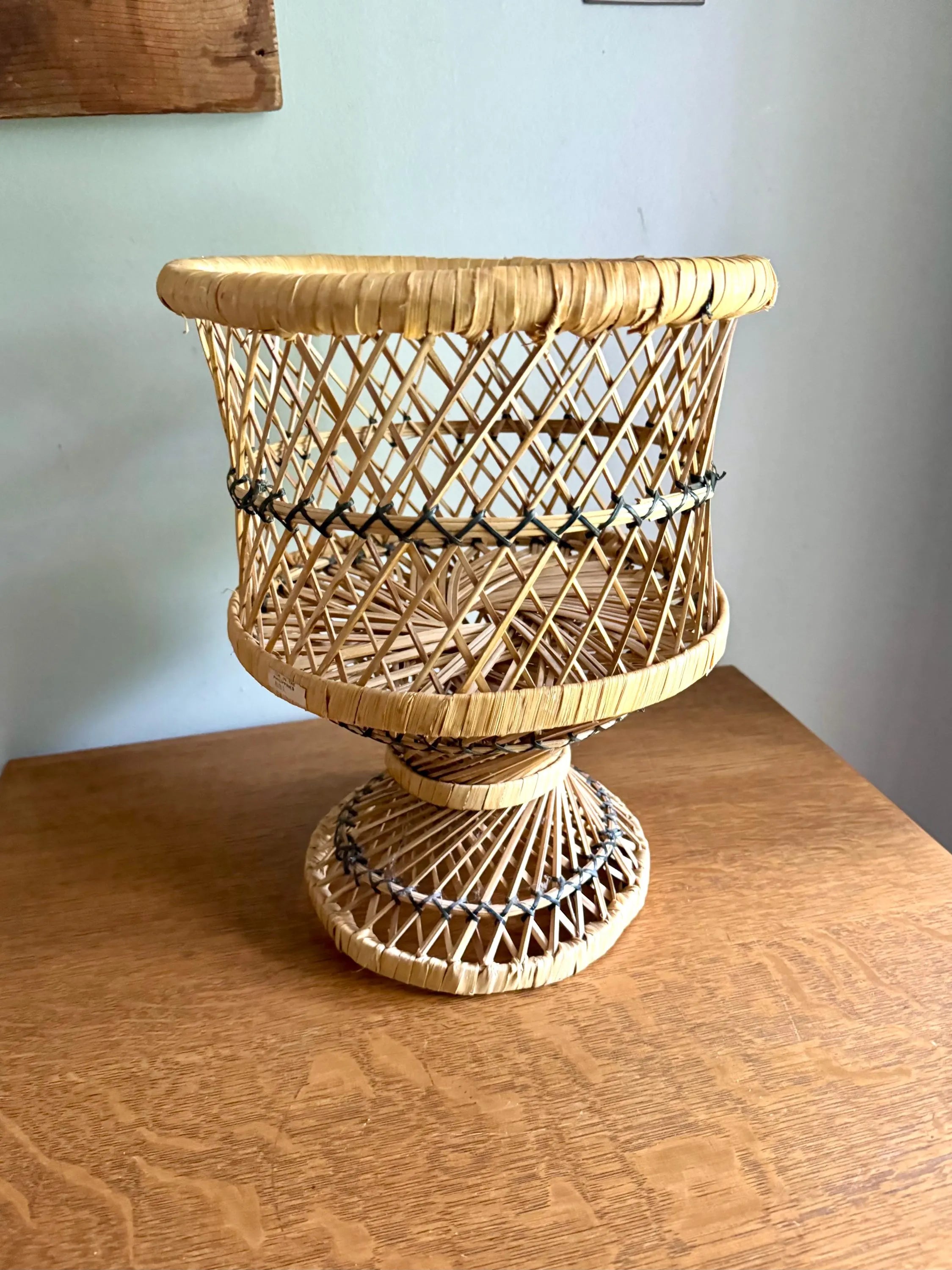 Natural Wicker Plant Stand | Vintage Peacock Rattan Basket Plant Pedestal | Woven Wicker Basket Planter | Bohemian Style Planter Stand