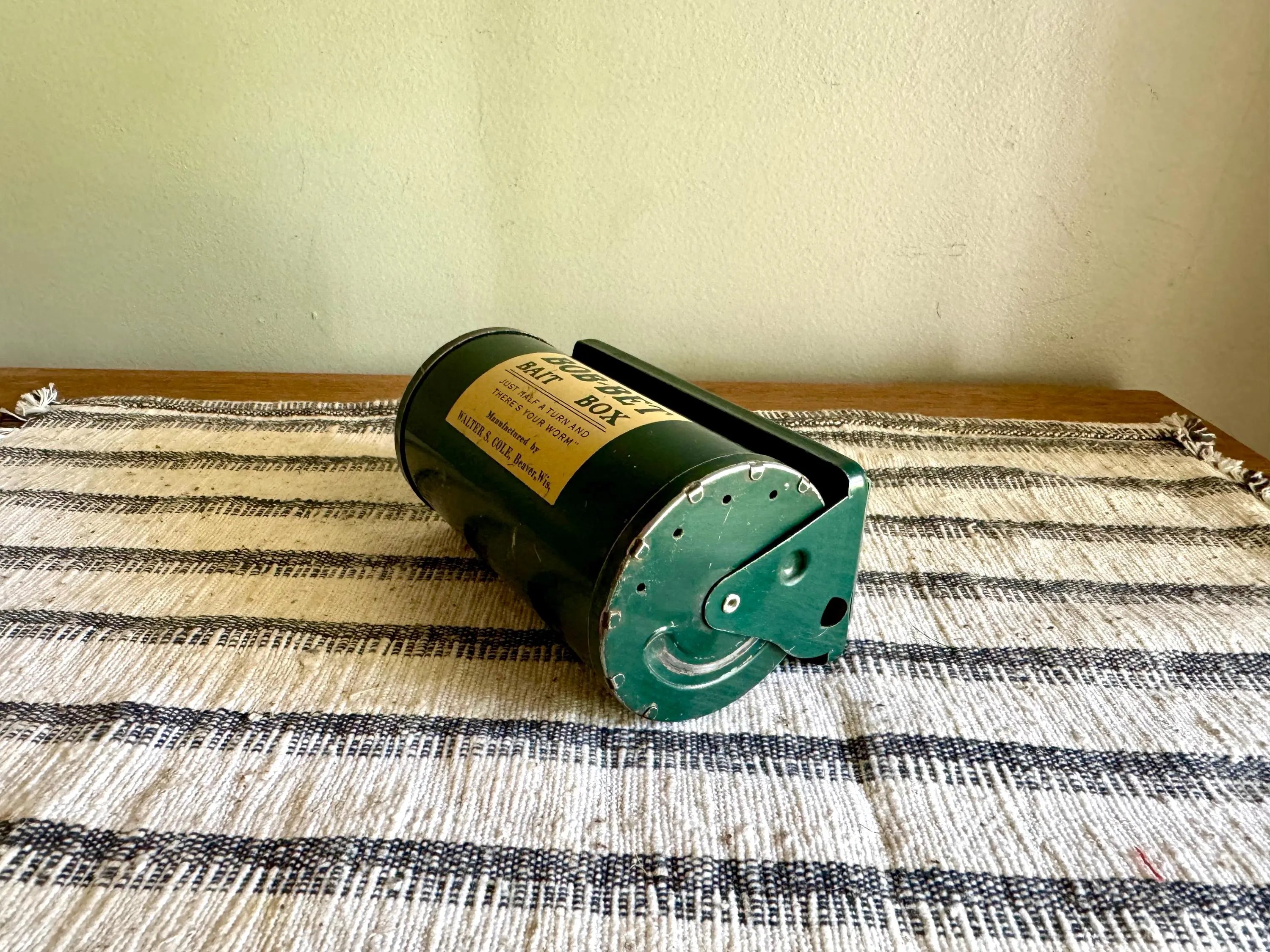 Vintage Tin Bob-Bet Bait Box | Green Bait Box Tin | Bob-Bet Rotating Bait box | Vintage Fishing Bait Box | Fish Decor | Fishing Tackle