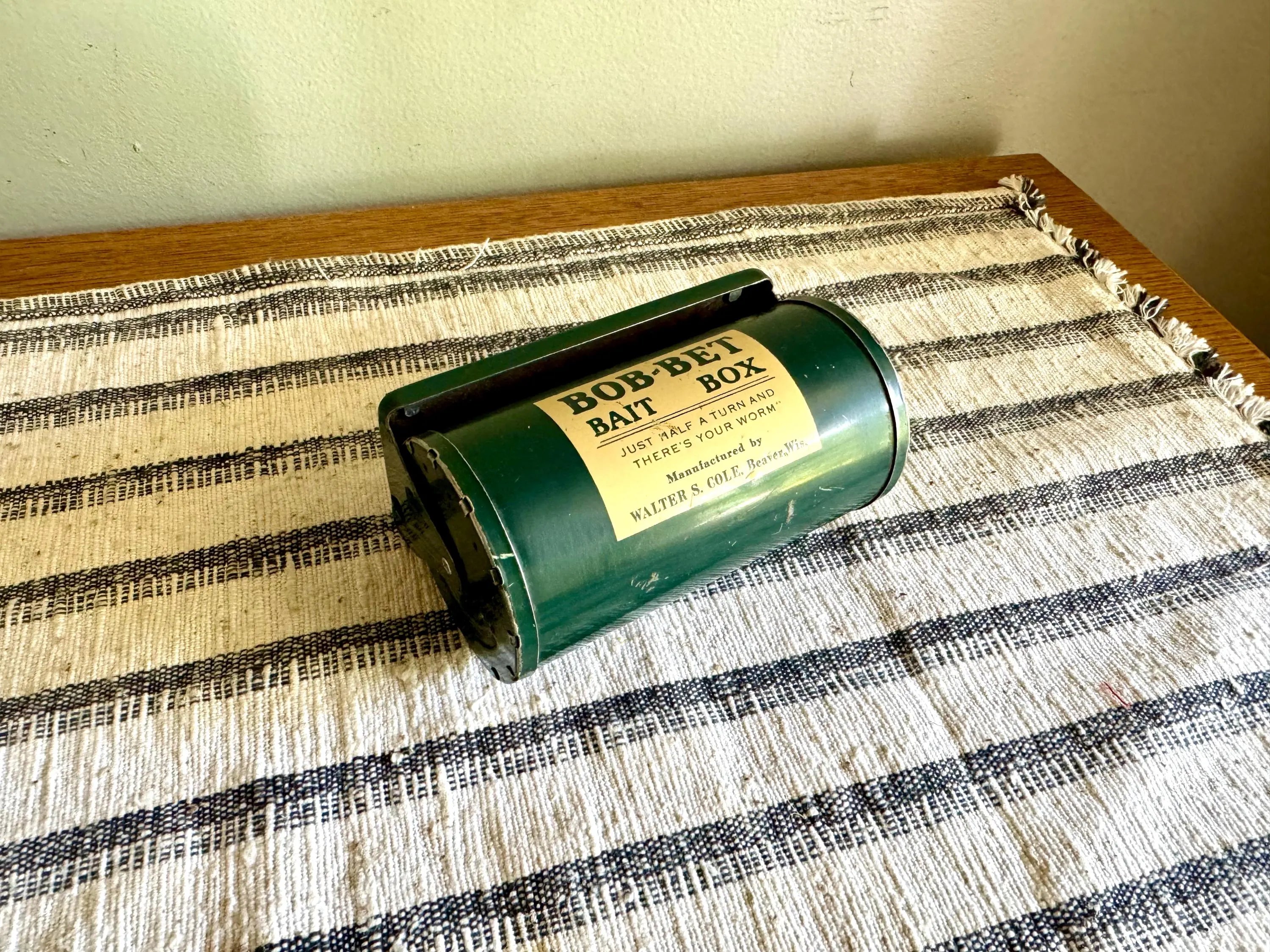 Vintage Tin Bob-Bet Bait Box | Green Bait Box Tin | Bob-Bet Rotating Bait box | Vintage Fishing Bait Box | Fish Decor | Fishing Tackle