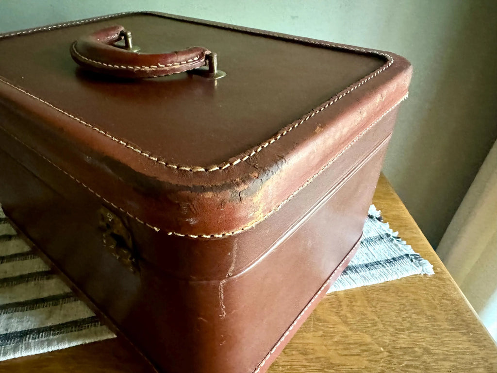 Vintage Brown Maximillian Cosmetic Case | Leather Train Case | Cowhide Makeup Case | Leather Make Up Case | Leather Storage Case